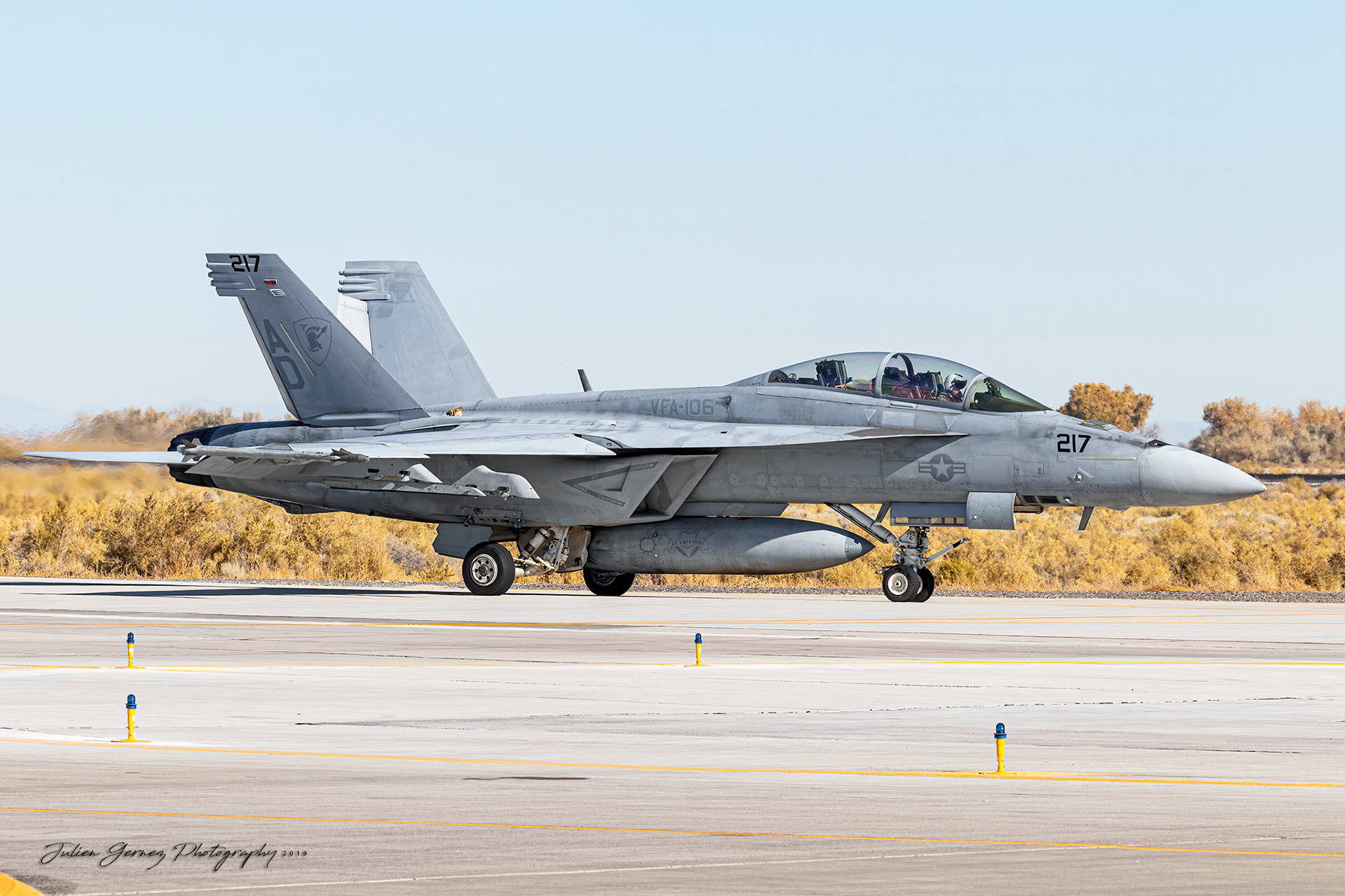Boeing F/A-18F Super Hornet - US Navy - VFA-106 "Gladiators"