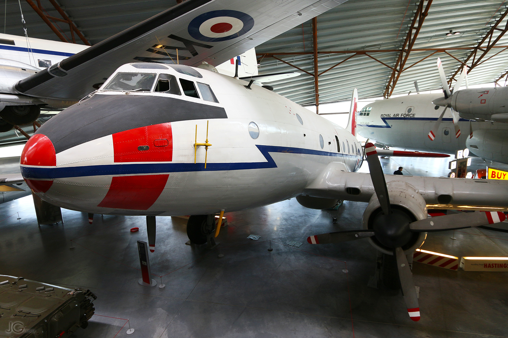 Handley Page HP-67 Hastings T5