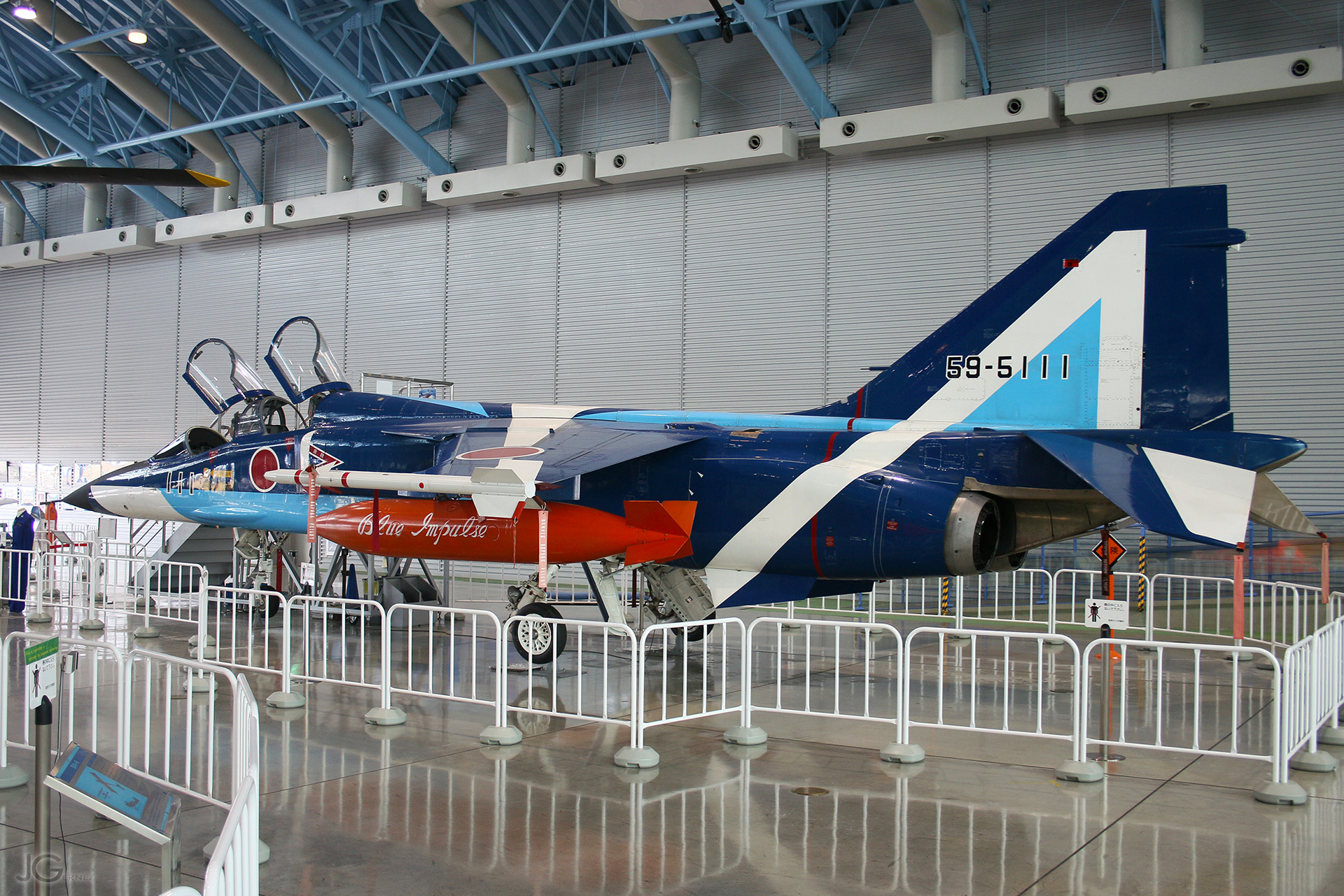 Mitsubishi T-2