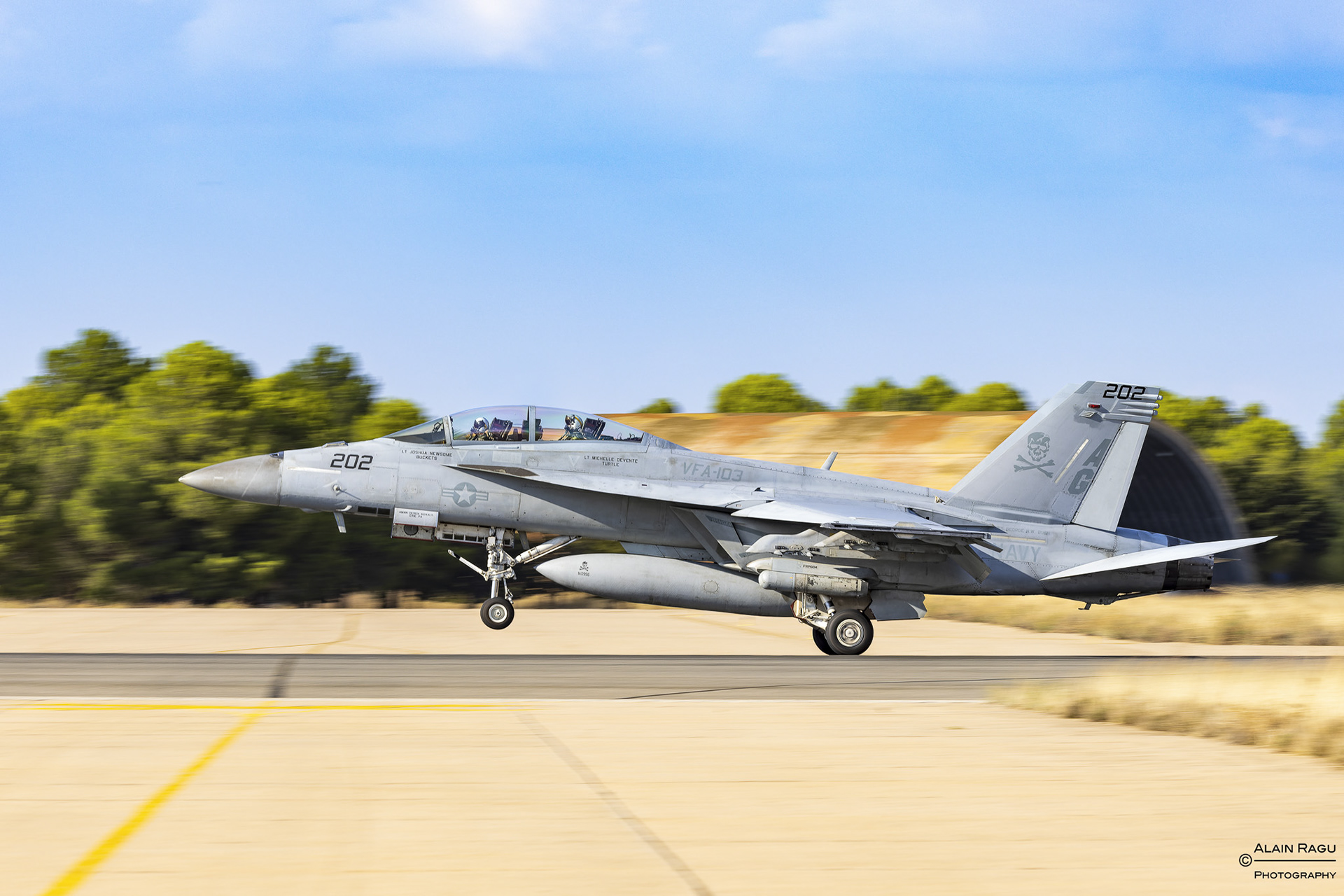 Boeing F/A-18F Super Hornet - US Navy - VFA-103 "Jolly Rogers"