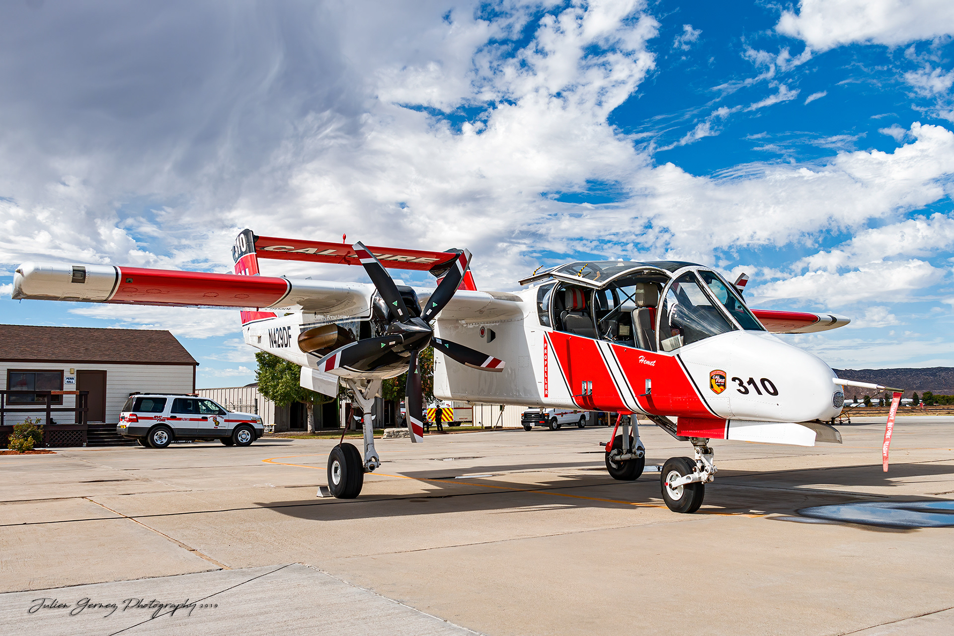 North American Rockwell OV-10A Bronco - Cal Fire