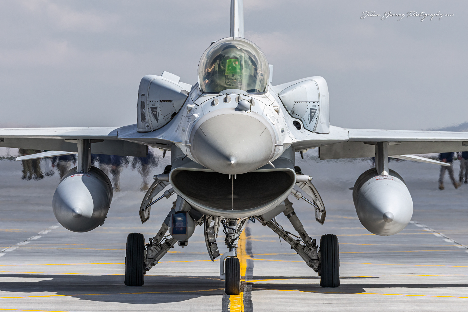Lockheed Martin F-16F Desert Falcon - United Arab Emirates Air Force - Shaheen Squadron