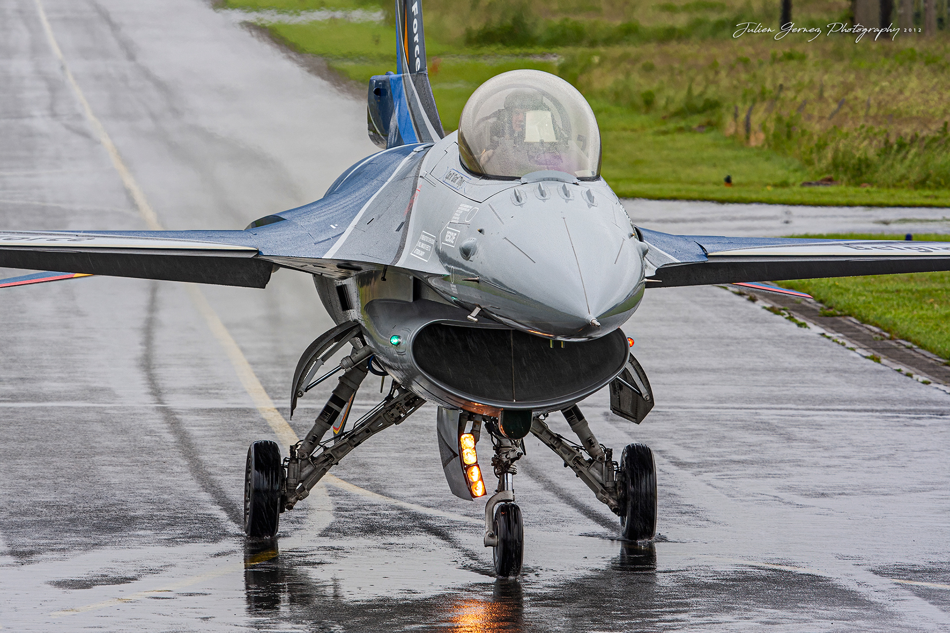 General Dynamics F-16AM Fighting Falcon - Belgian Air Force - Solo Display Team
