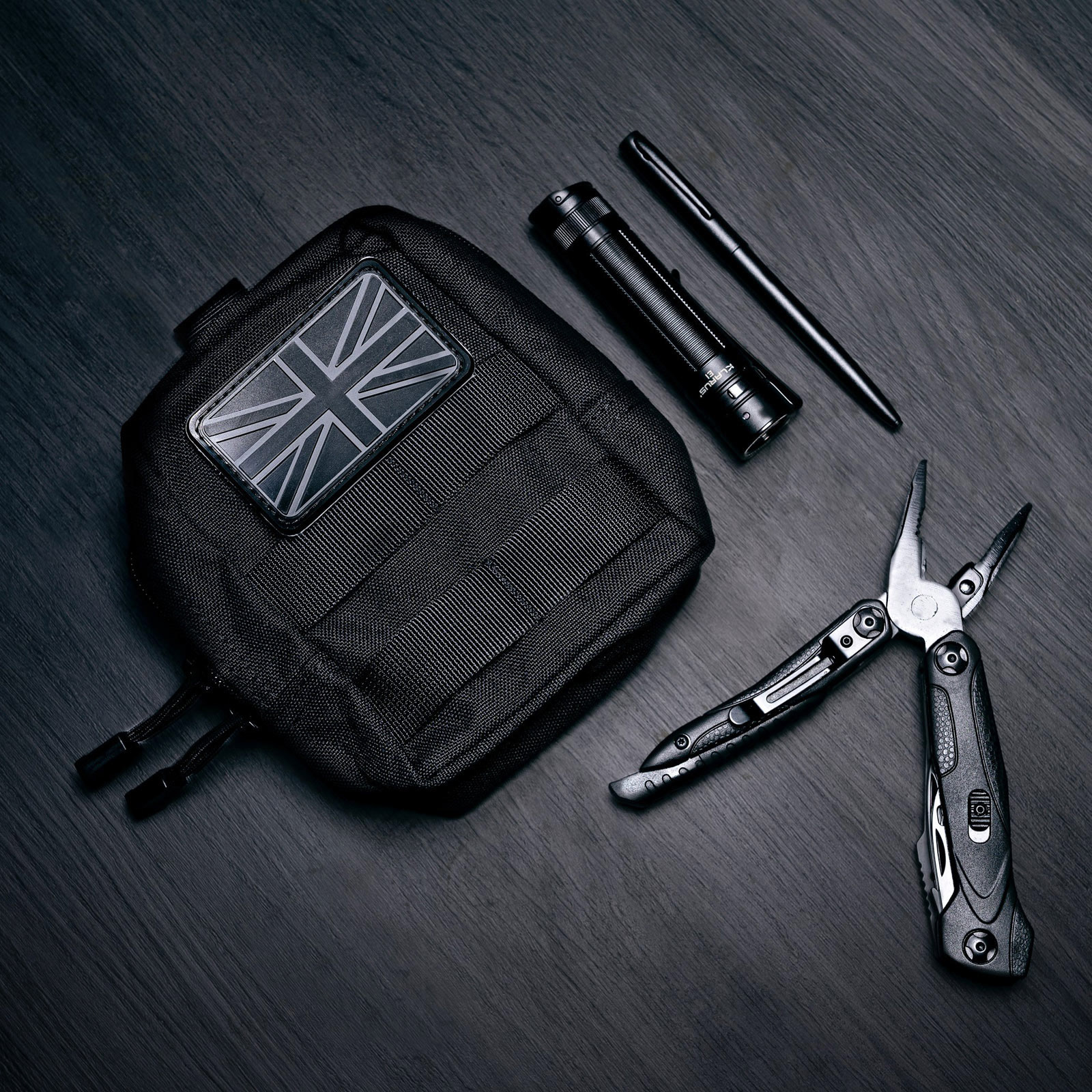 Lay flat product photography of EDC kit | Product lay flat photography | Pro Exposure Photography