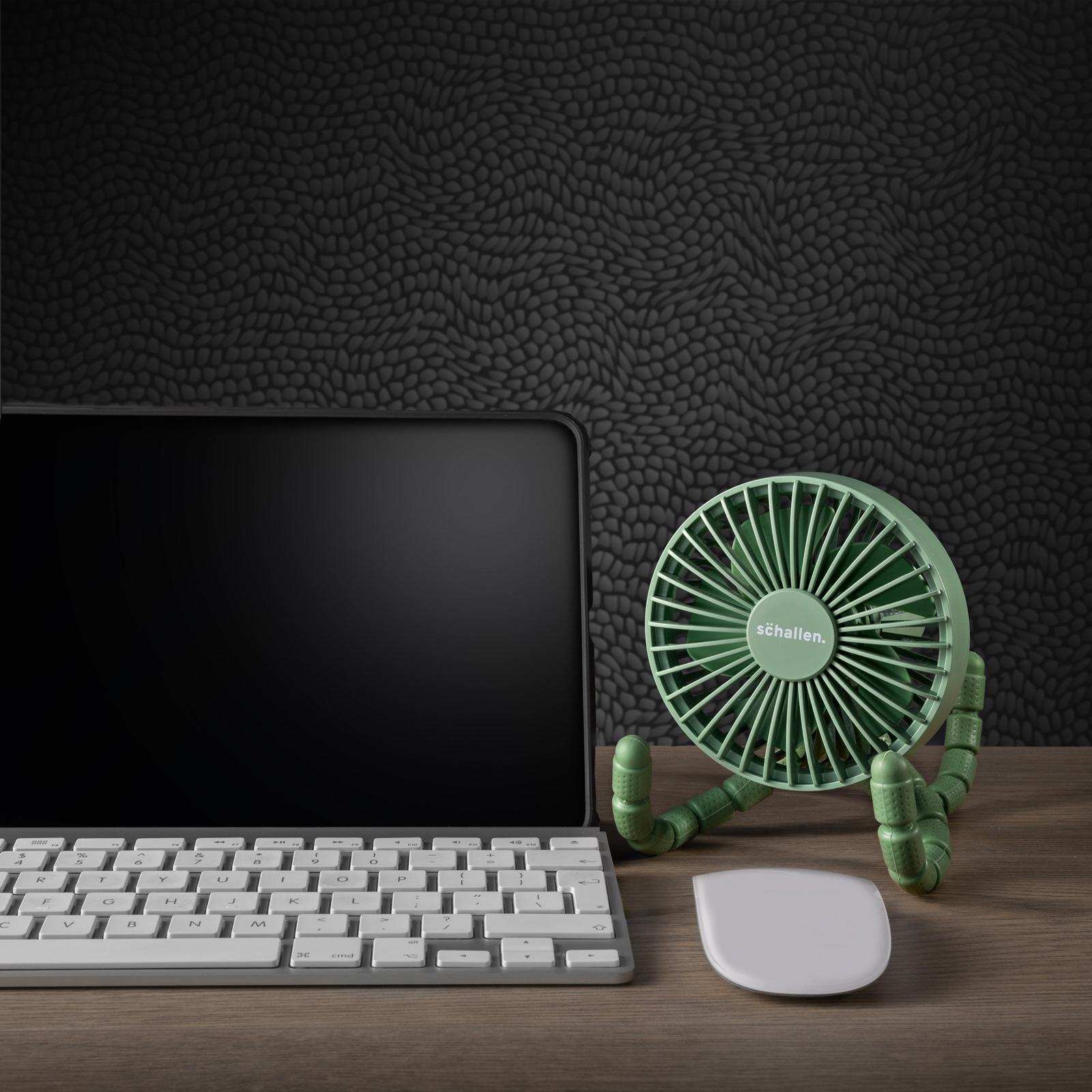 Amazon lifestyle photo of a portable desck fan | Pro Exposure Photography