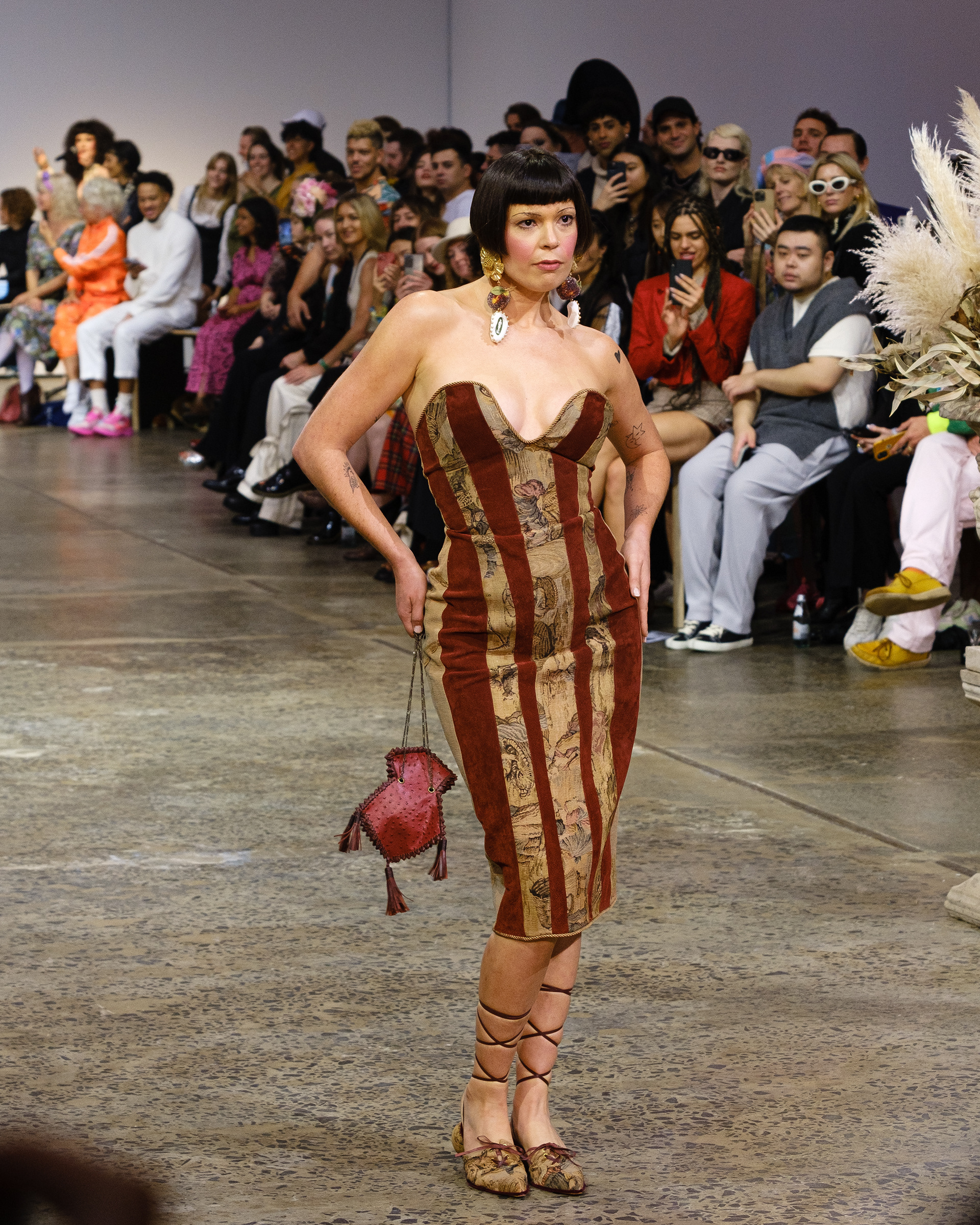 Nicol & Ford afw22