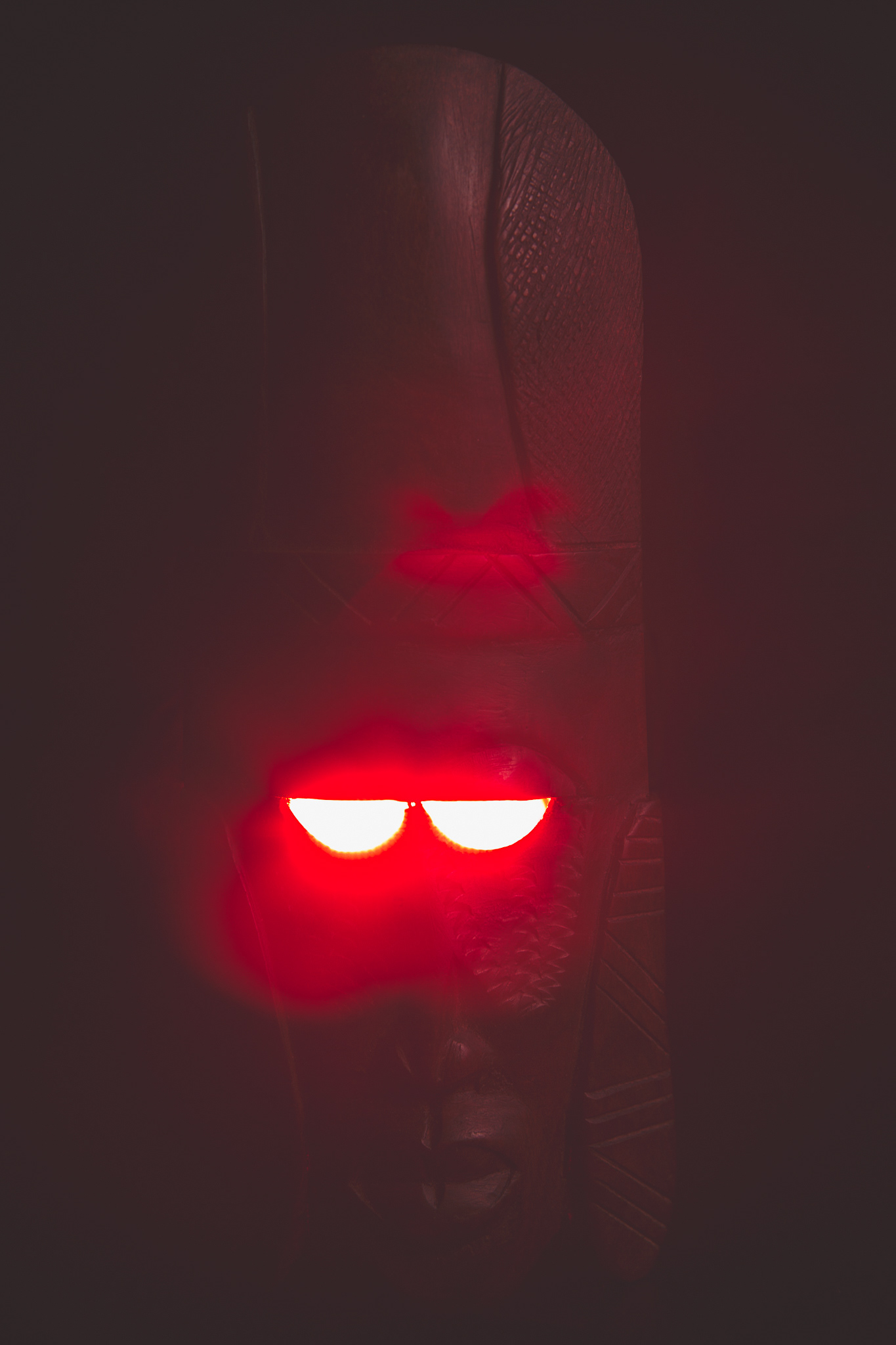 R10: Creepy