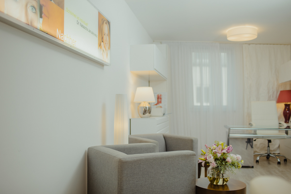 DR. NATASCHA JANUSKOVECZ