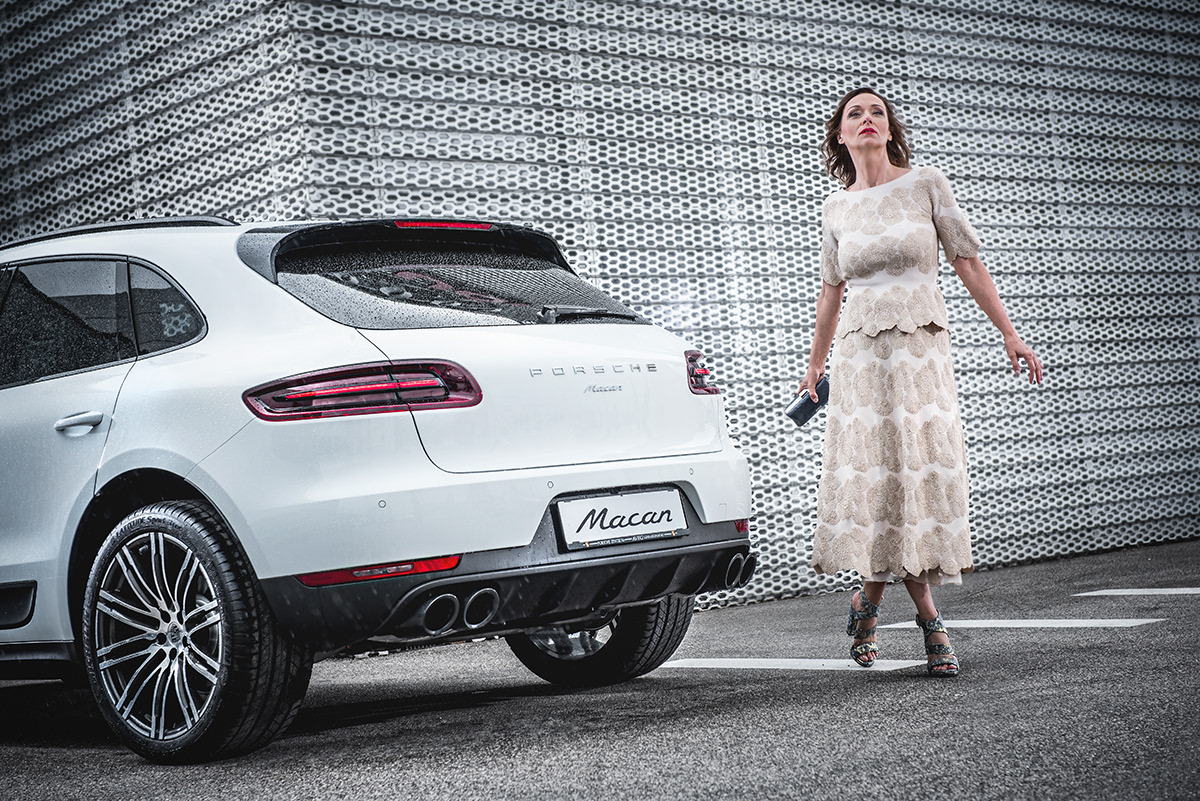 made for Moments-Magazine