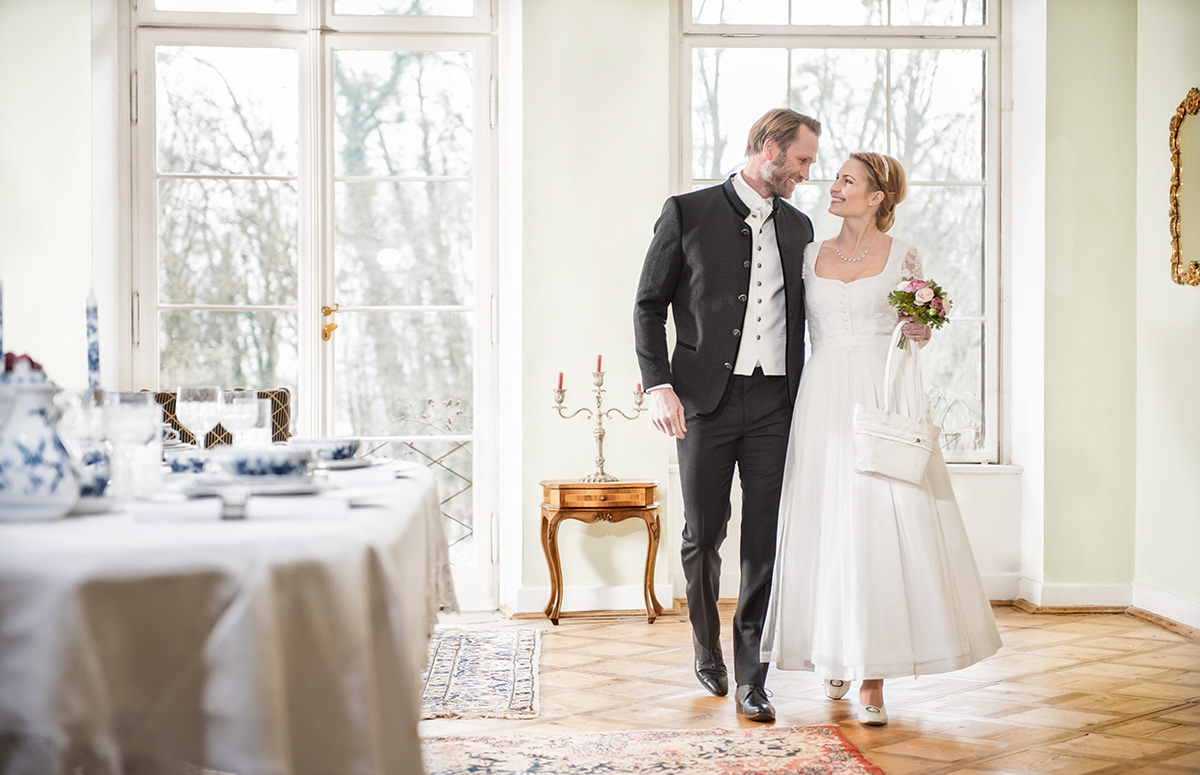 made for Moments-Magazine