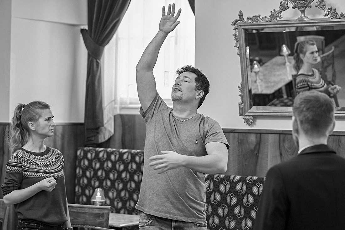 still photographer Dominik Hrebenko