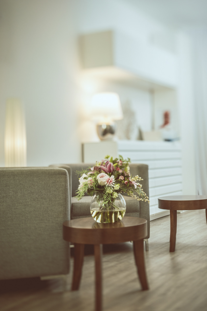 DR. NATASCHA JANUSKOVECZ