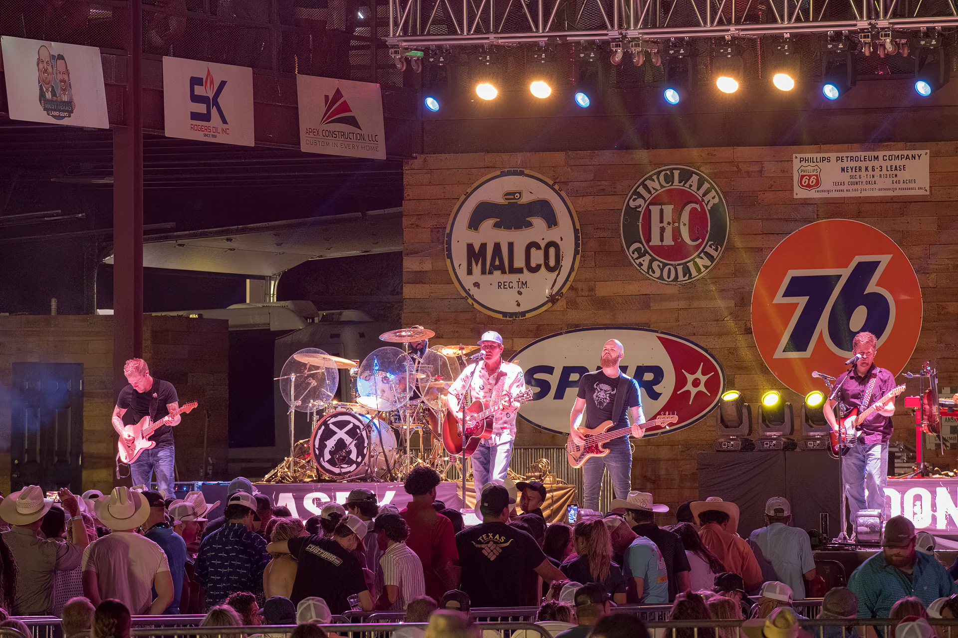 Casey Donahew--Cooks Garage July 2023