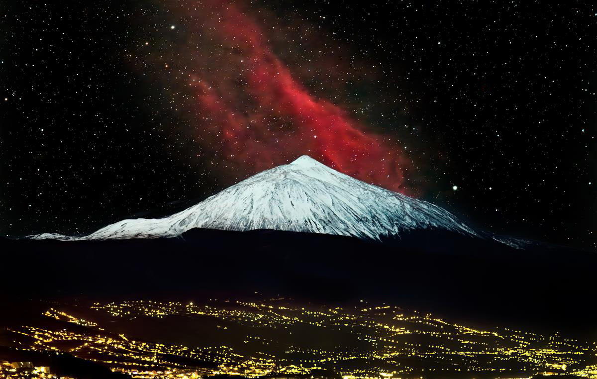 Composición: El Teide con nebulosa de California