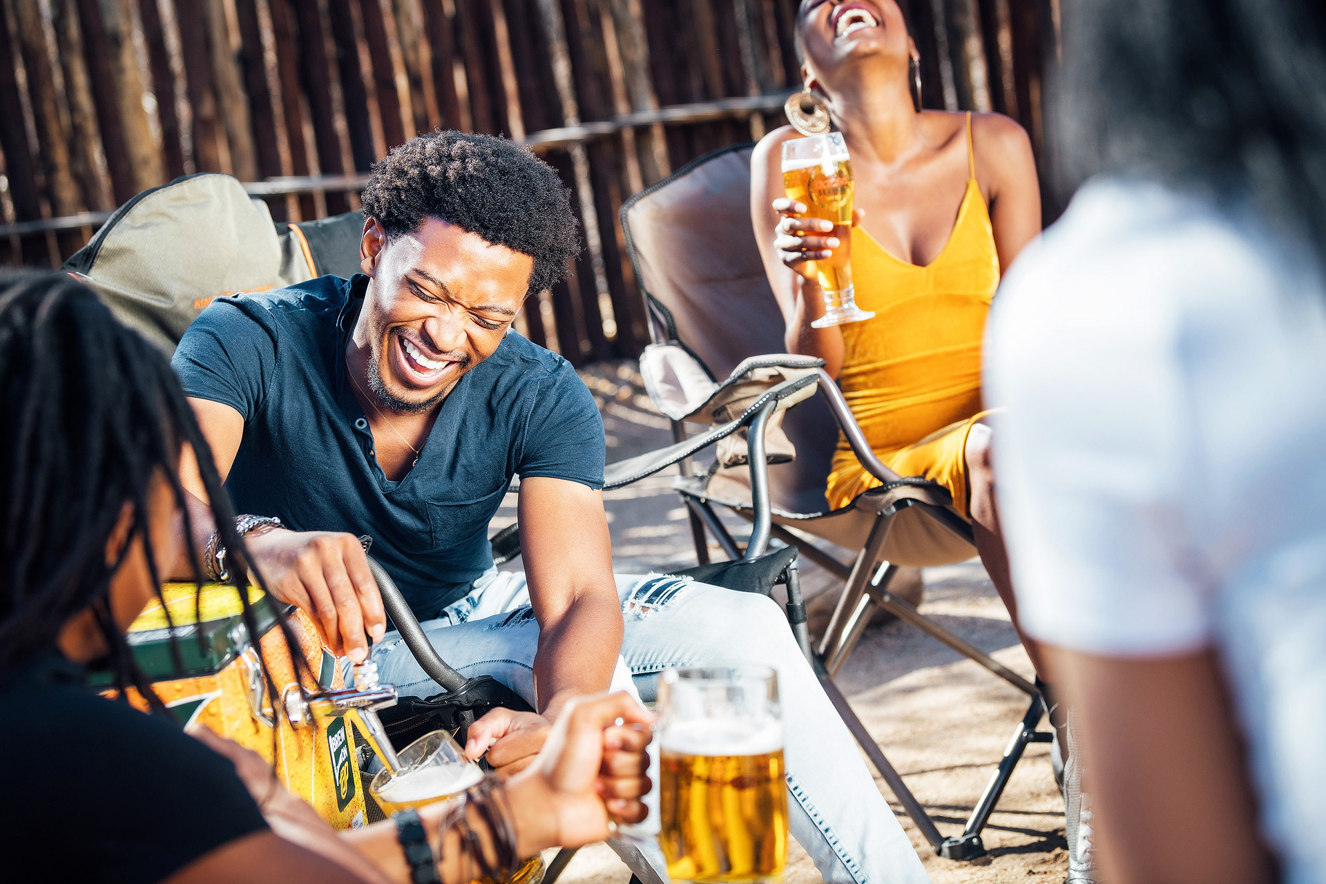 photography of hansa draught BOT