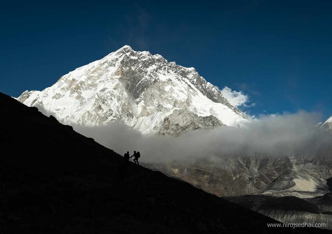 Nuptse and trekkers approaching their destination