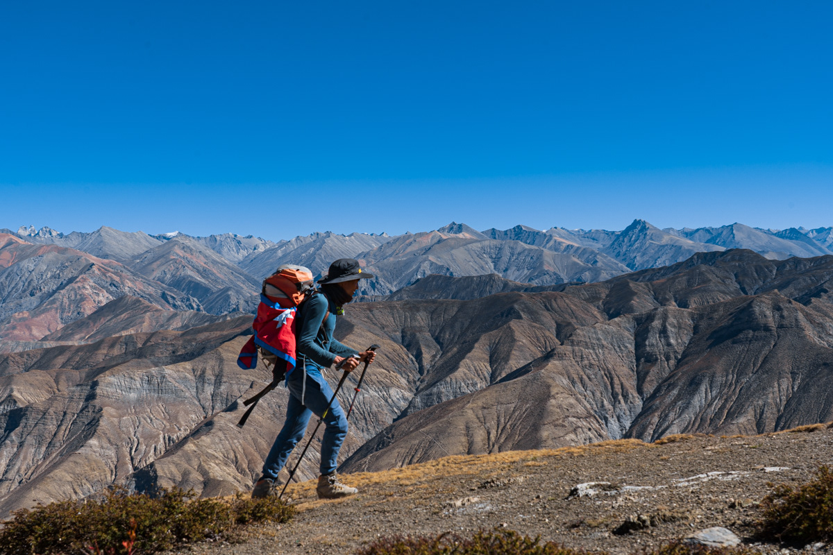 Crossing Saldang la pass