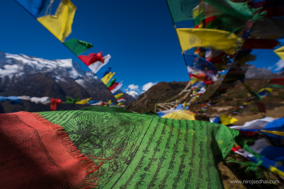 Kongde Ri and prayers flags