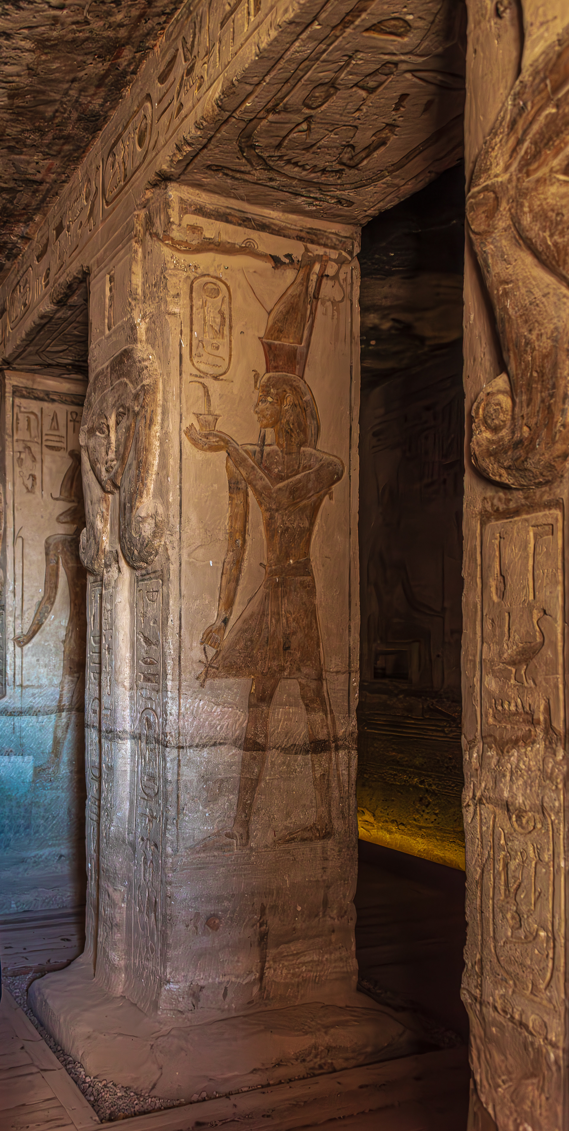 Abu Simbel: Interior pillars in small temple.