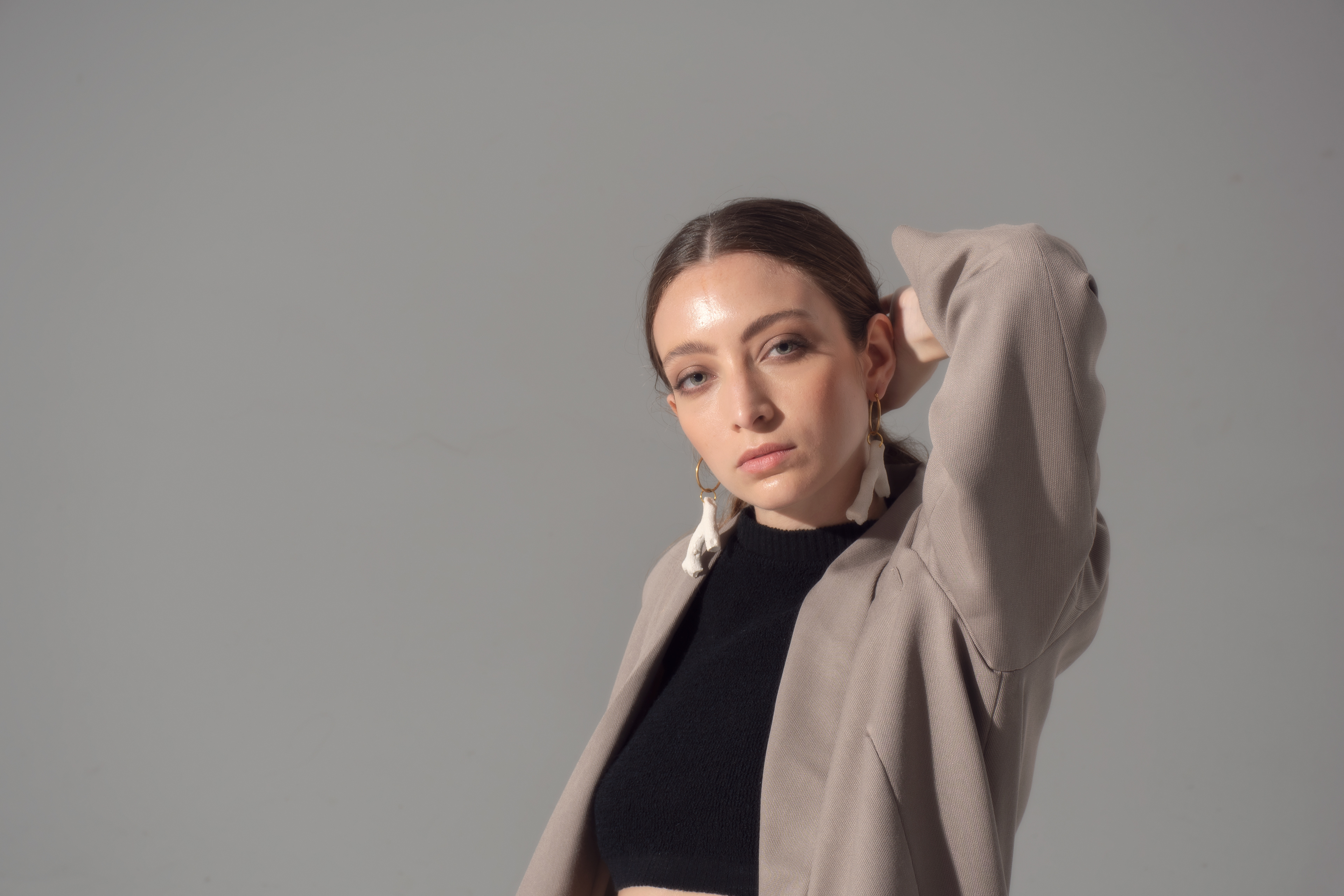 Model: Tam Leschner @tamleschner - @jumpmodels // Styling: @gaston_olmos // Mua: @jowimakeup