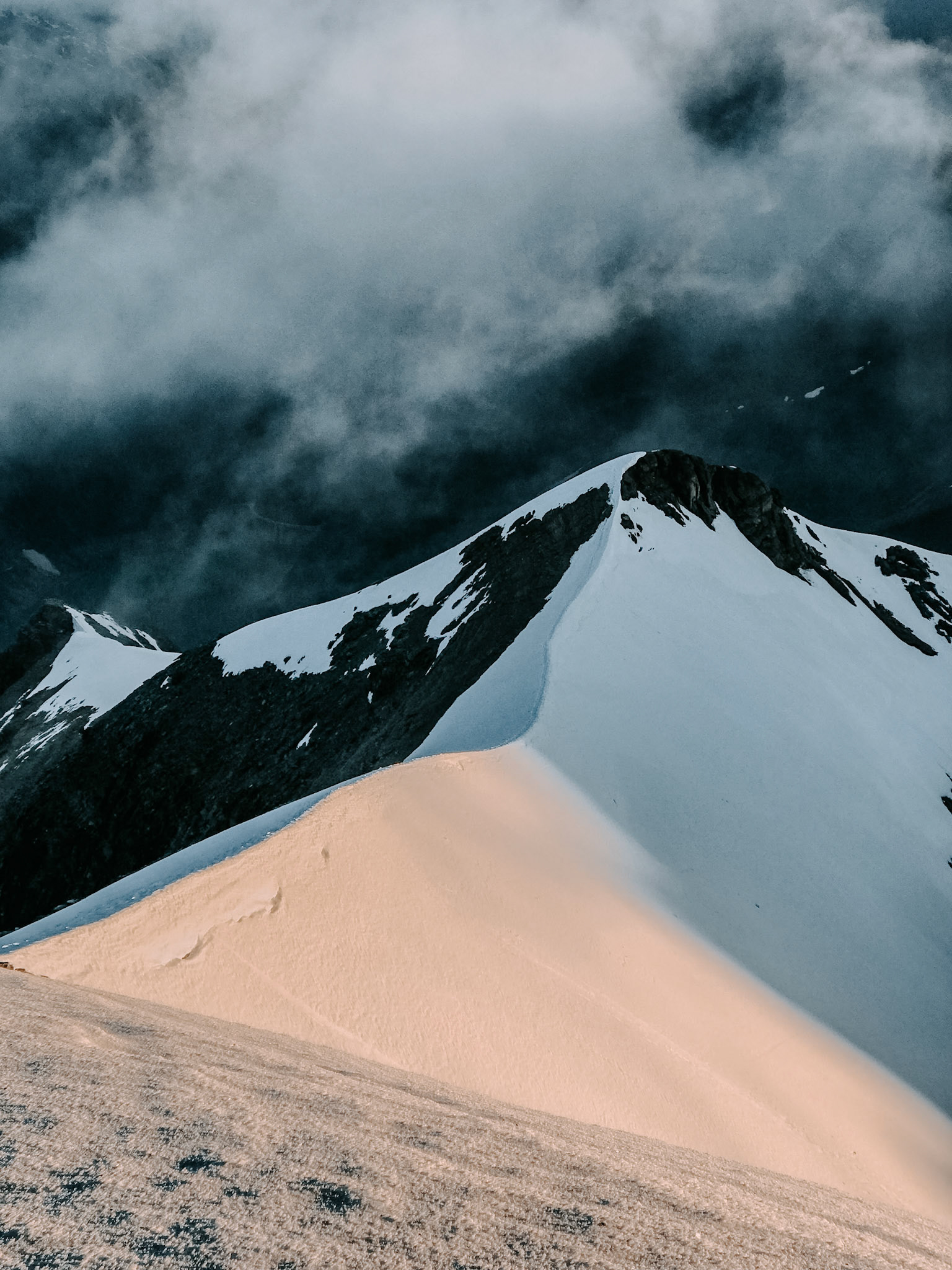 Kaindlgrat in the morning sun