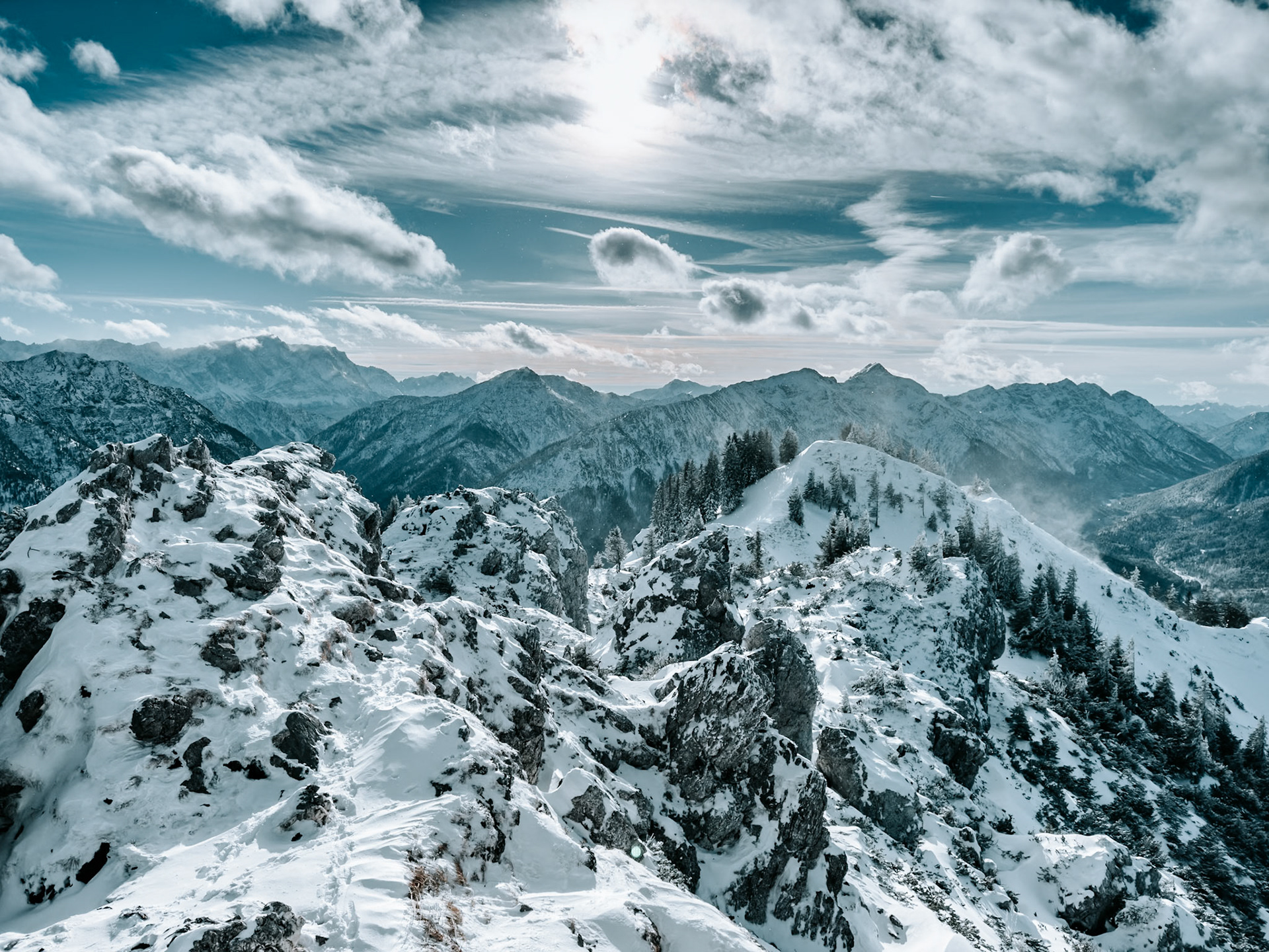 Stormy sunshine on the Teufelstättkopf