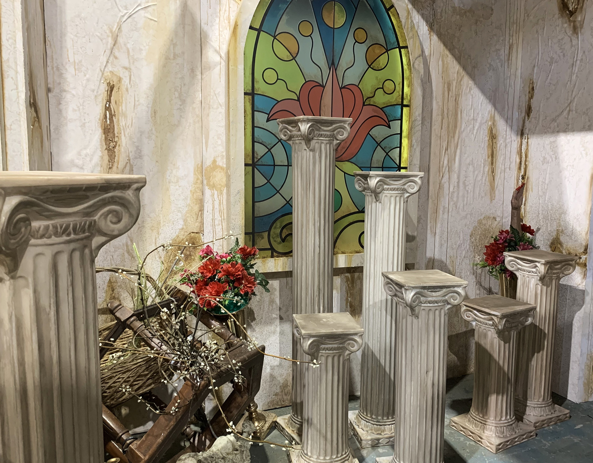 Distressing on Columns and Walls