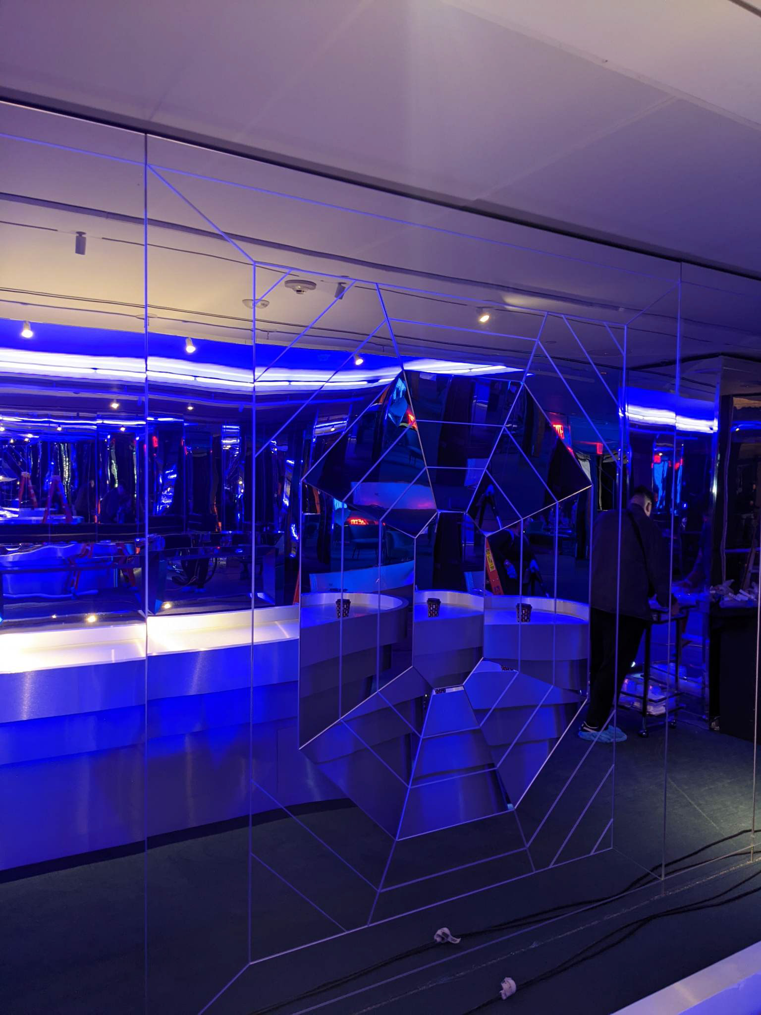 Mirror Walls Detail