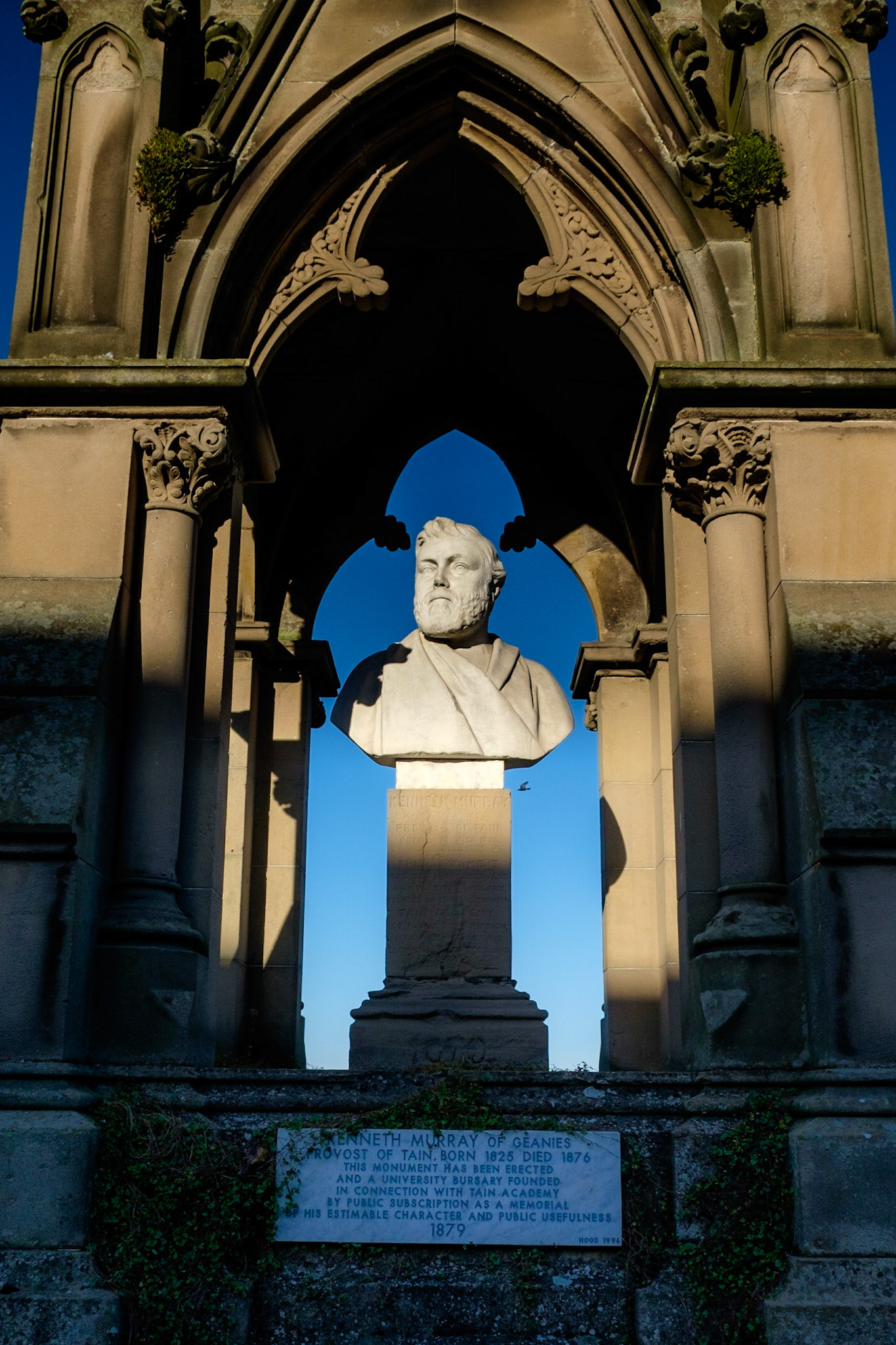 Kenneth Murray Monument, Tain
