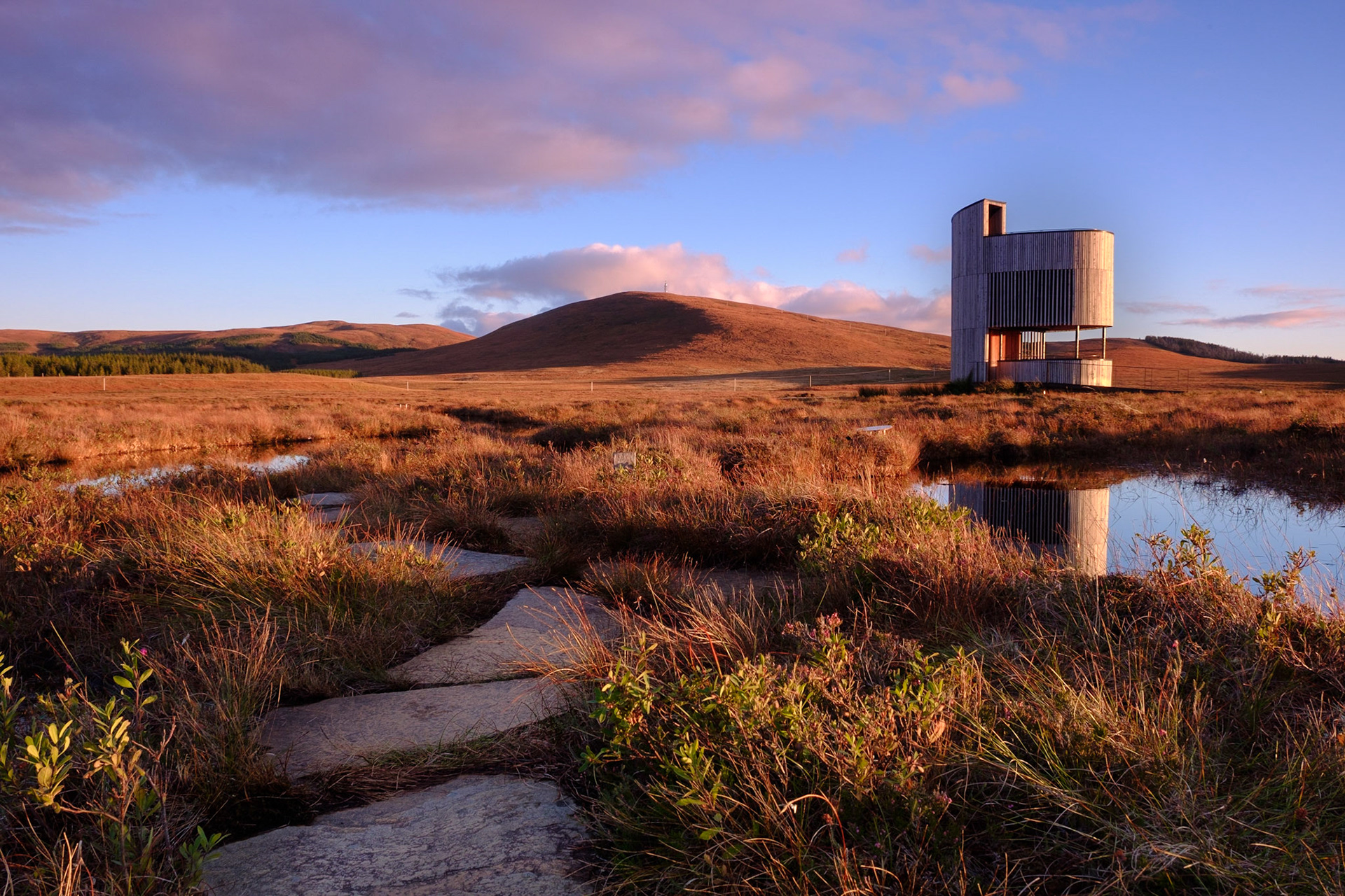 An award-winning structure by Icosis architects, Edinburgh.  It divides opinion, but I like it.