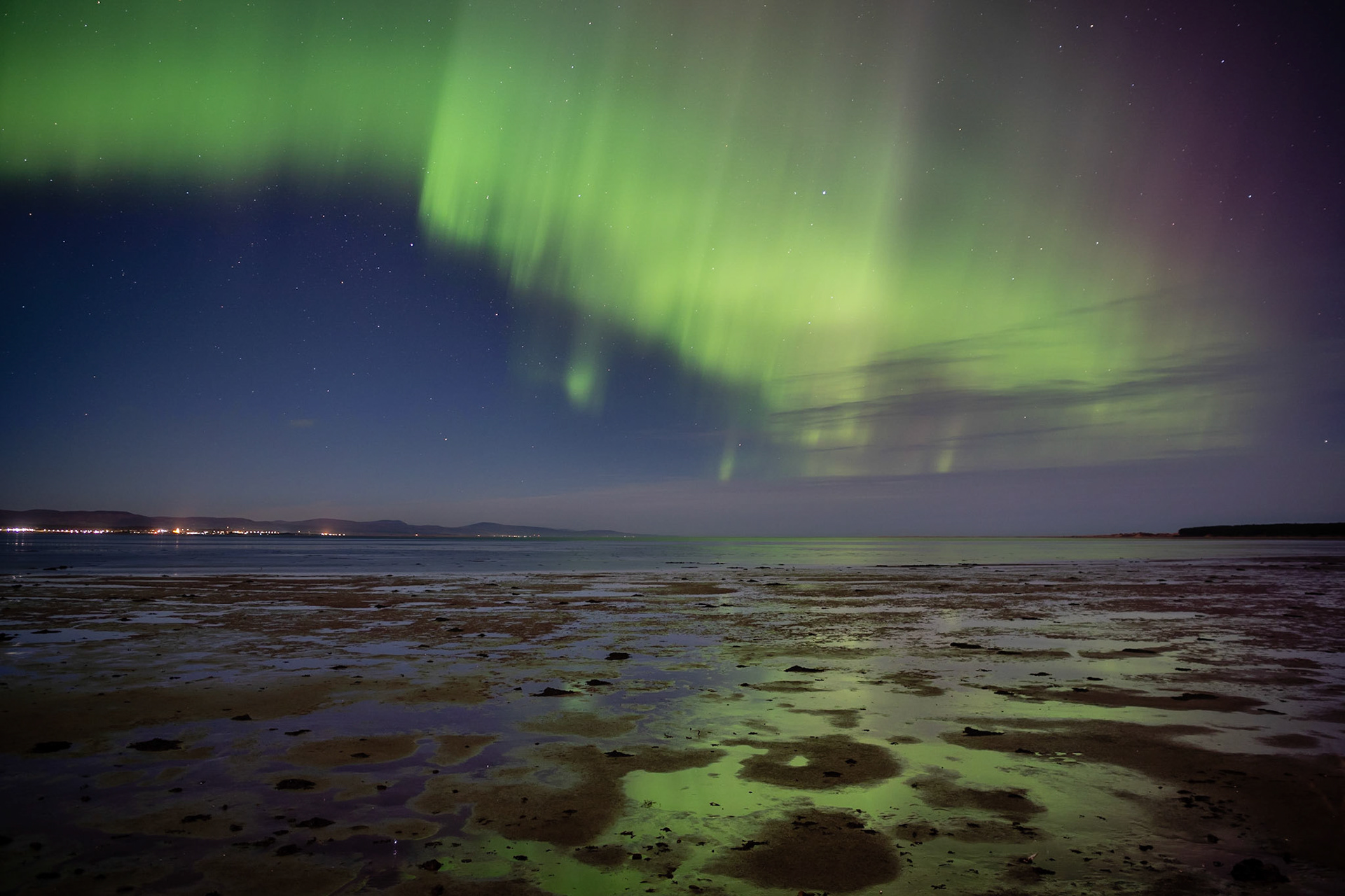 Dancing Aurora at Tain
