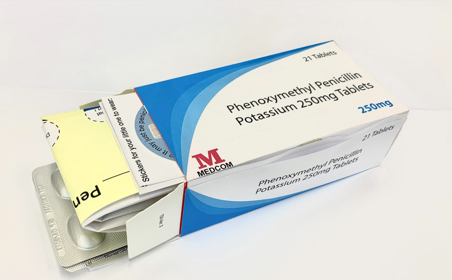 Deliverable (Chart and X2 stickers) inside packaging
