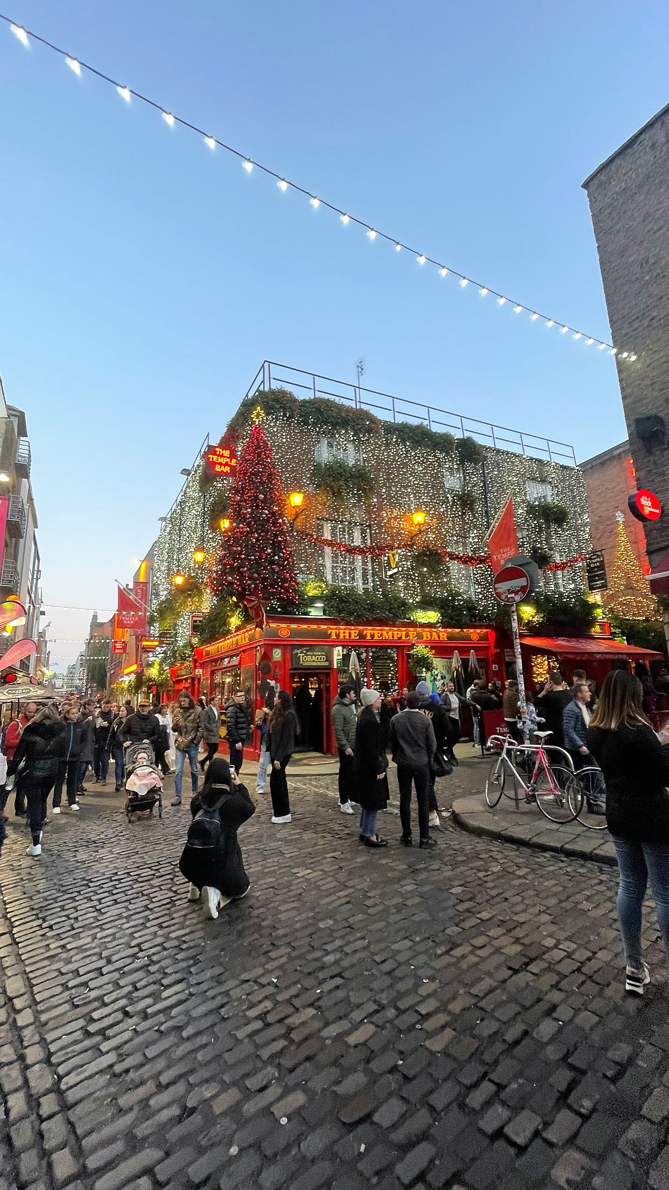 Lively Temple Bar