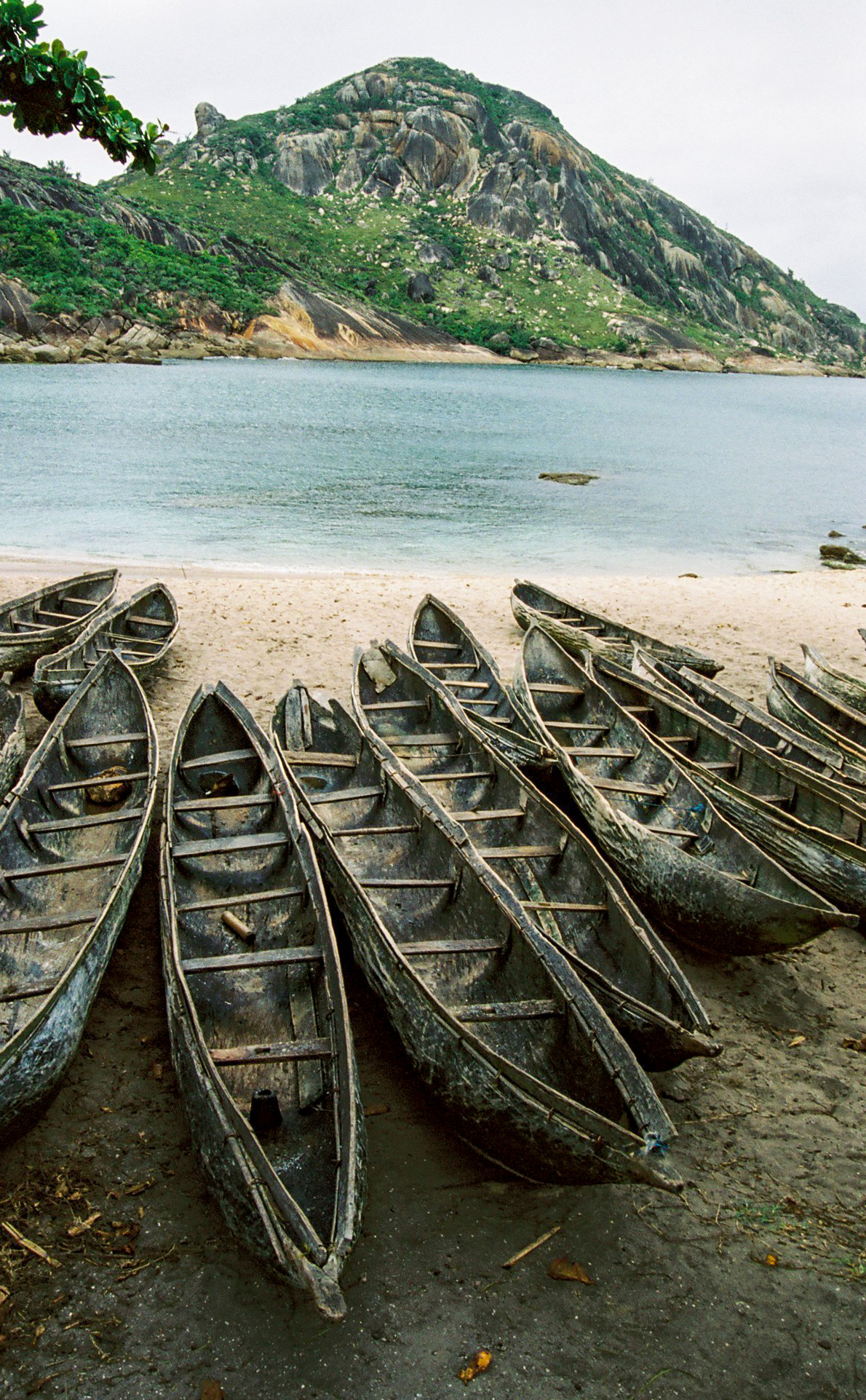Fischerboote bei Tolanaro im Süden