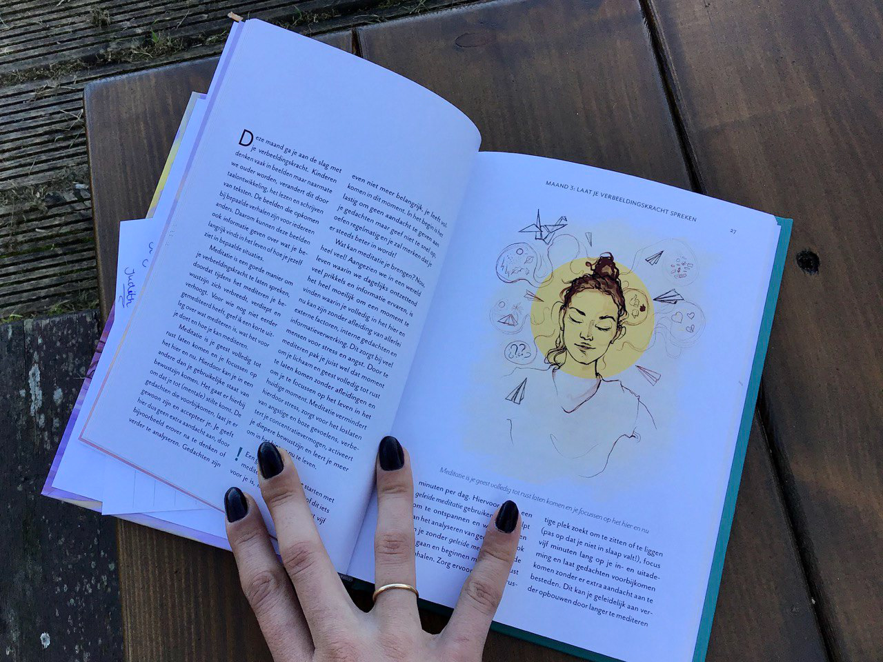 'Binnenin vind je jezelf' interior with illustrations // interior con ilustraciones