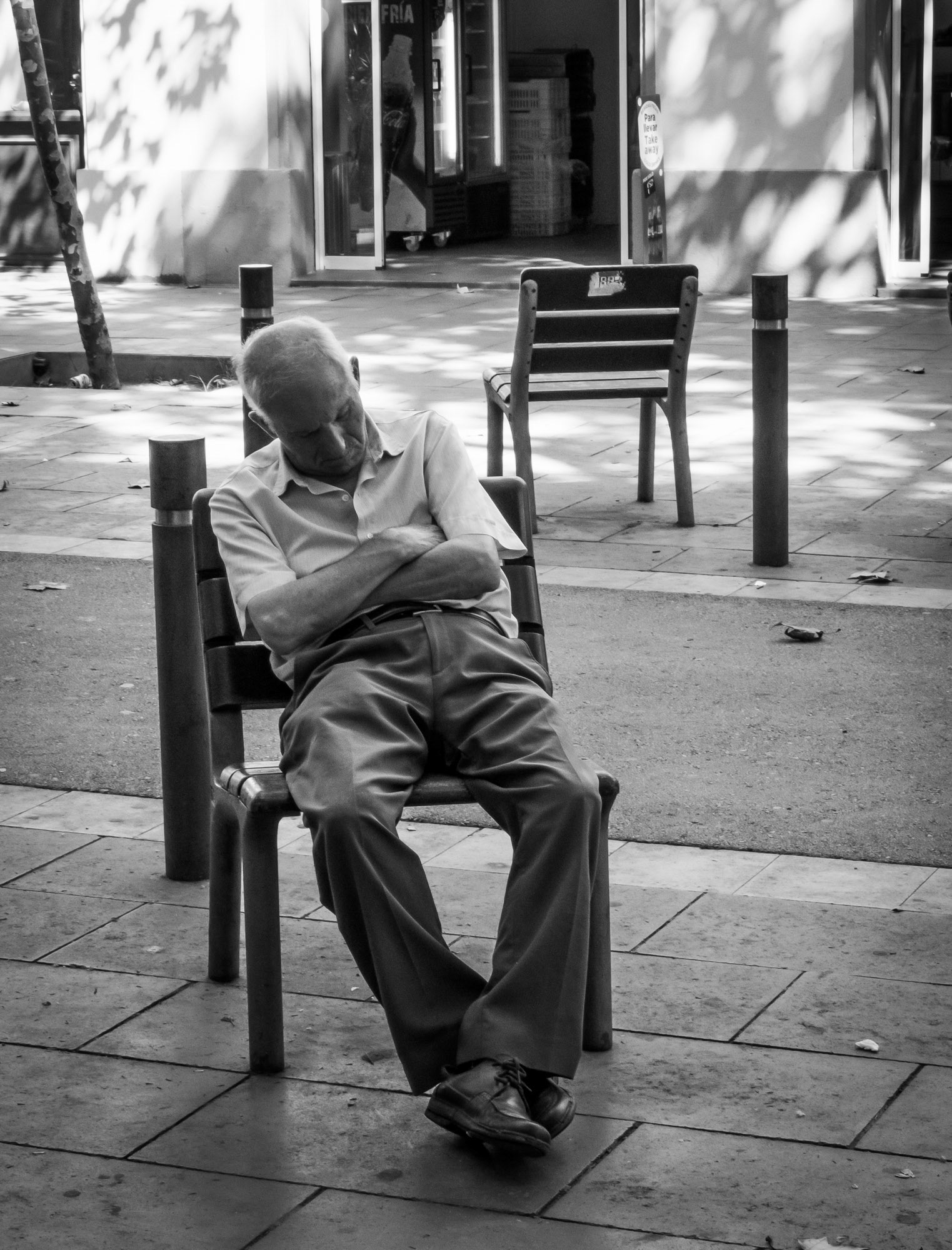 Street photography in Barcelona.