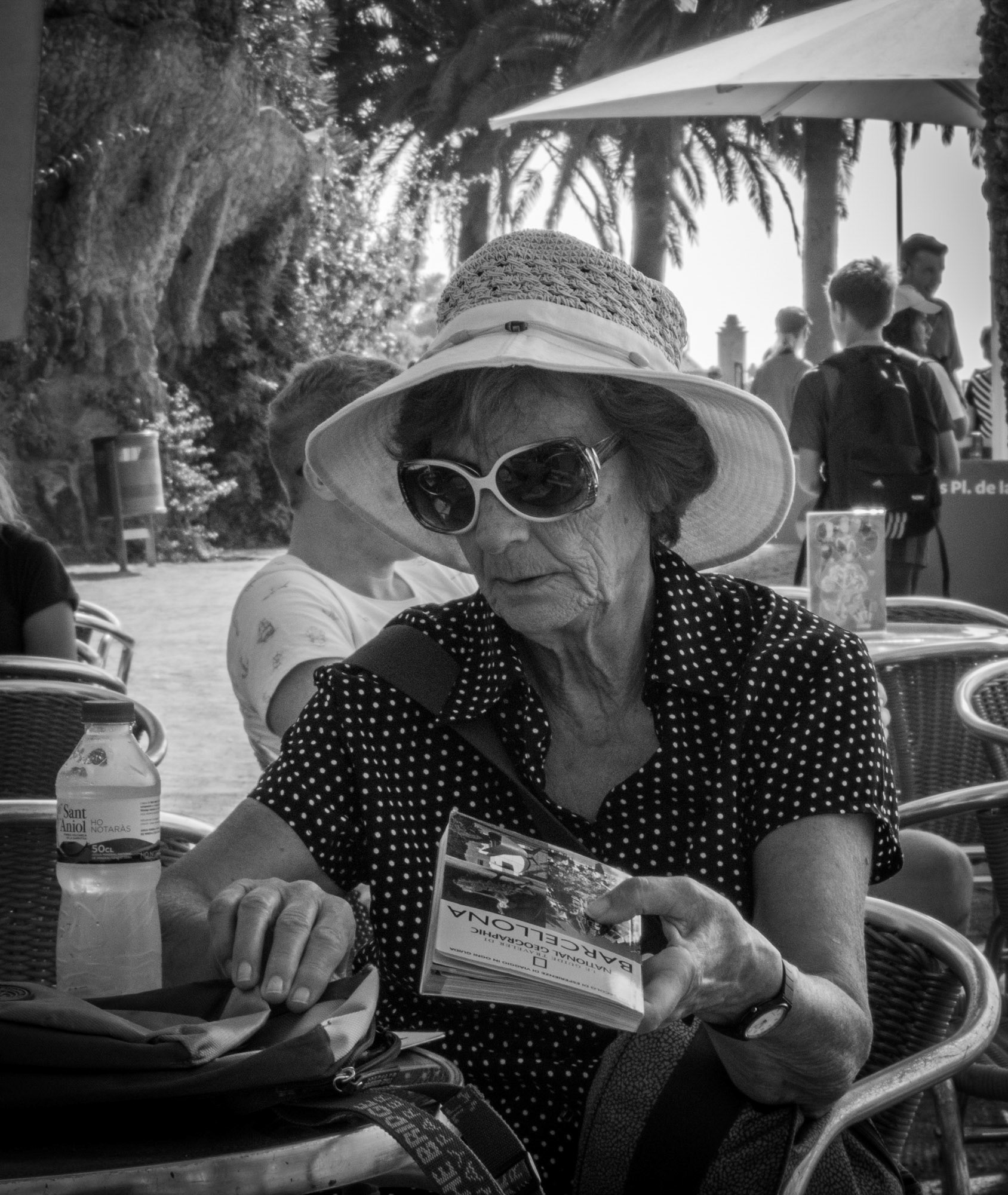 Street photography in Barcelona.