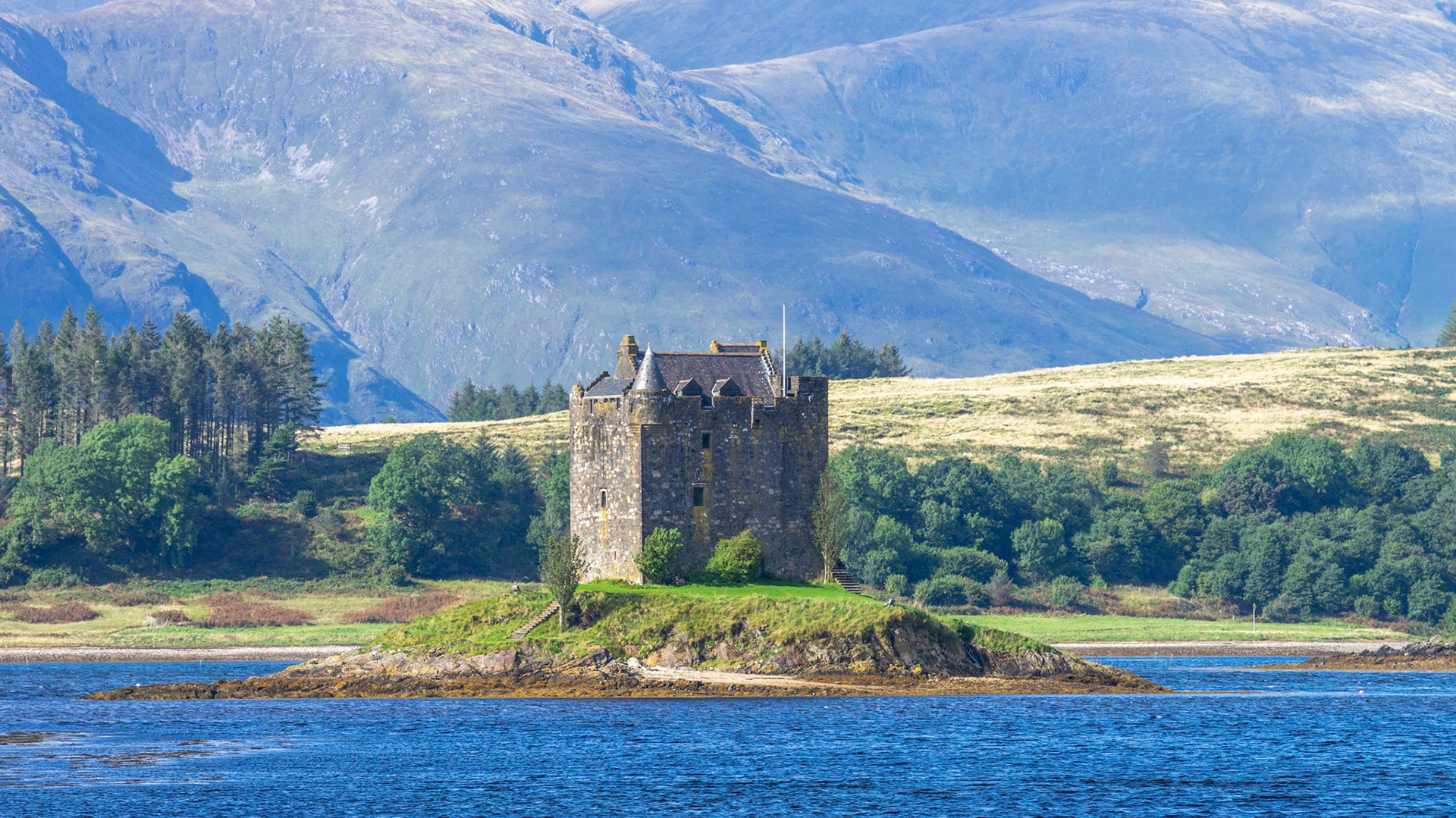 Castle Stalker, Loch Laich