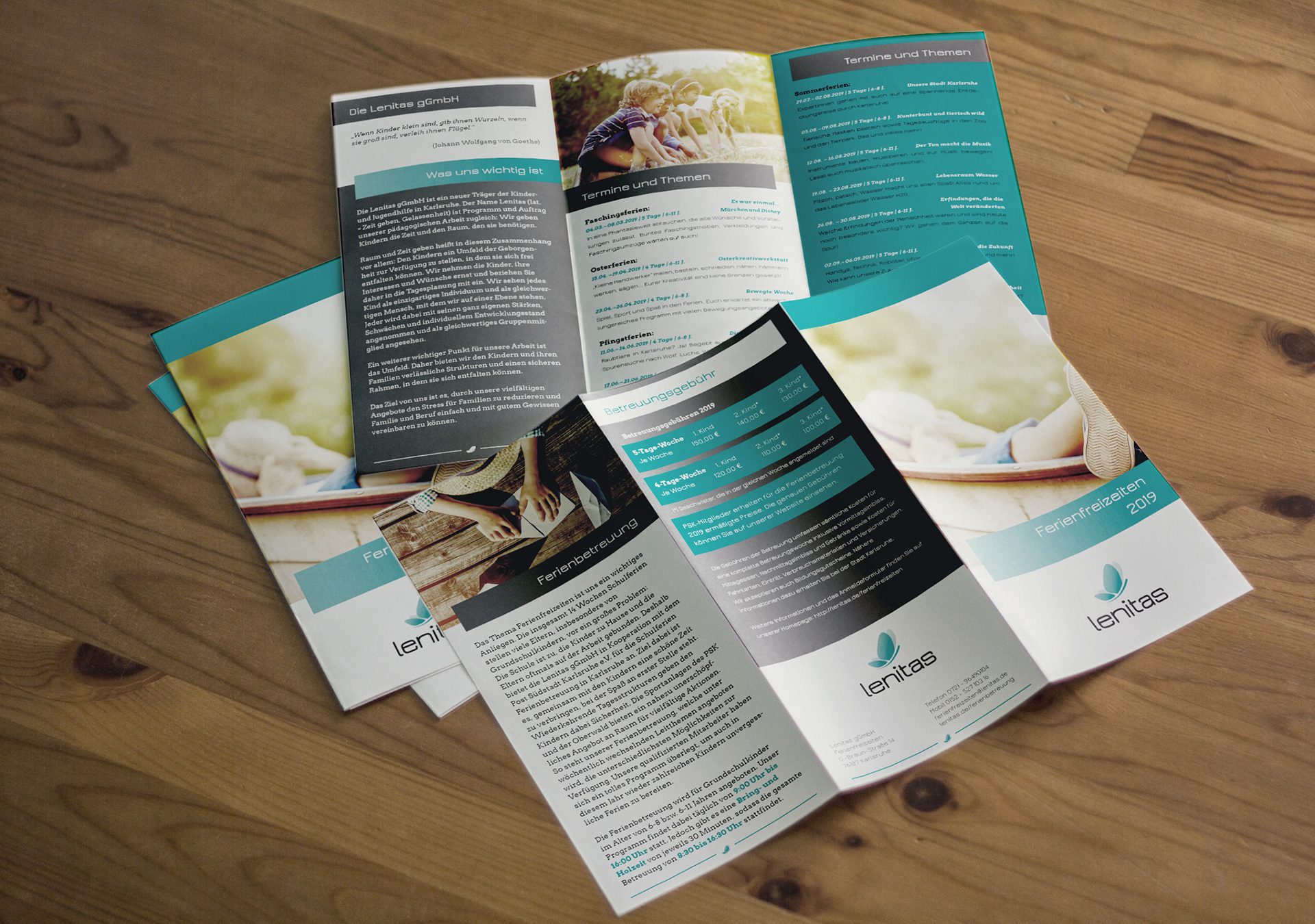 Lenitas Corporate Flyer – aufgeklapptes InDesign-Template mit CI-konformem Layout für Kinderbetreuung & Seminare.