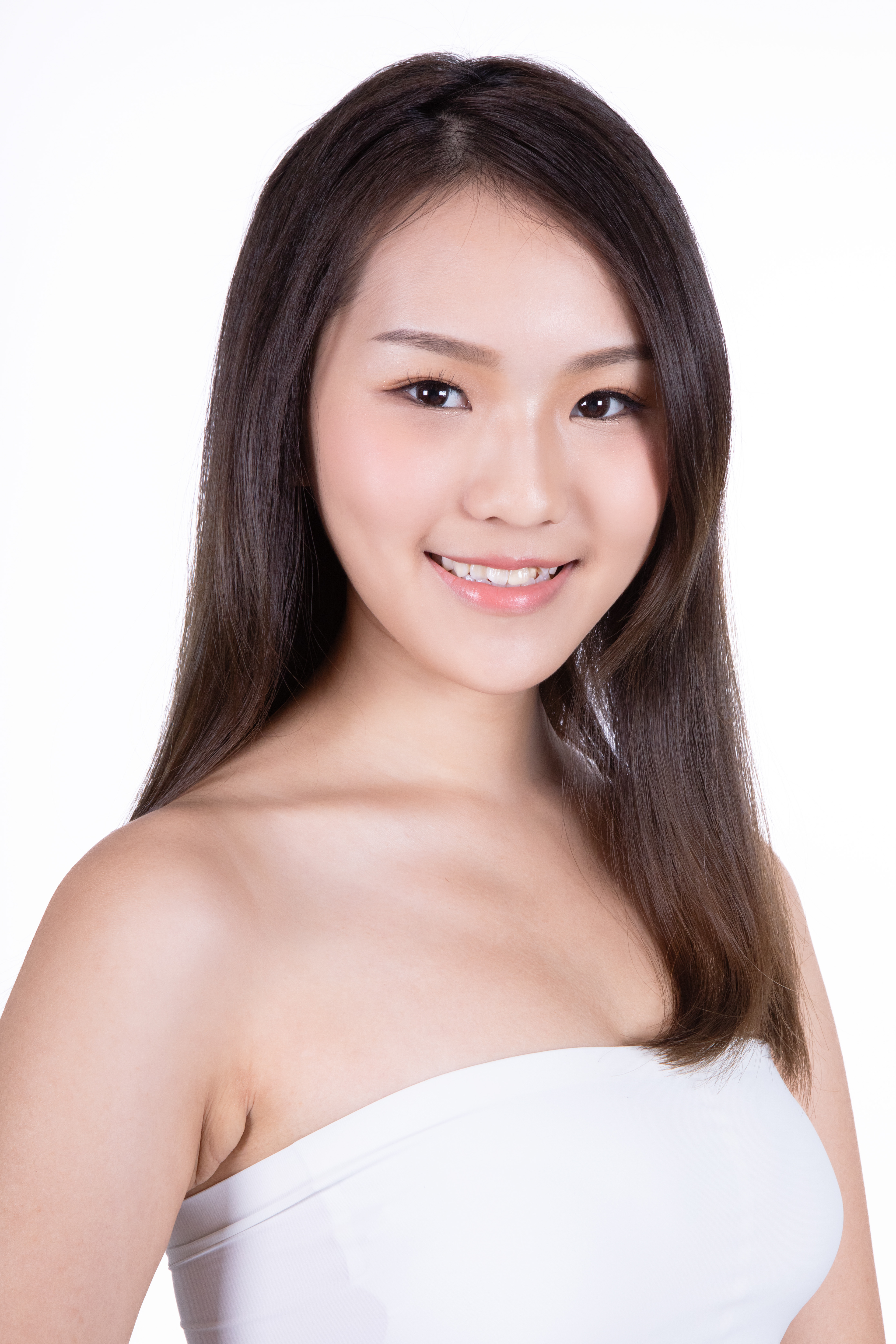 Model:Evangeline Wong