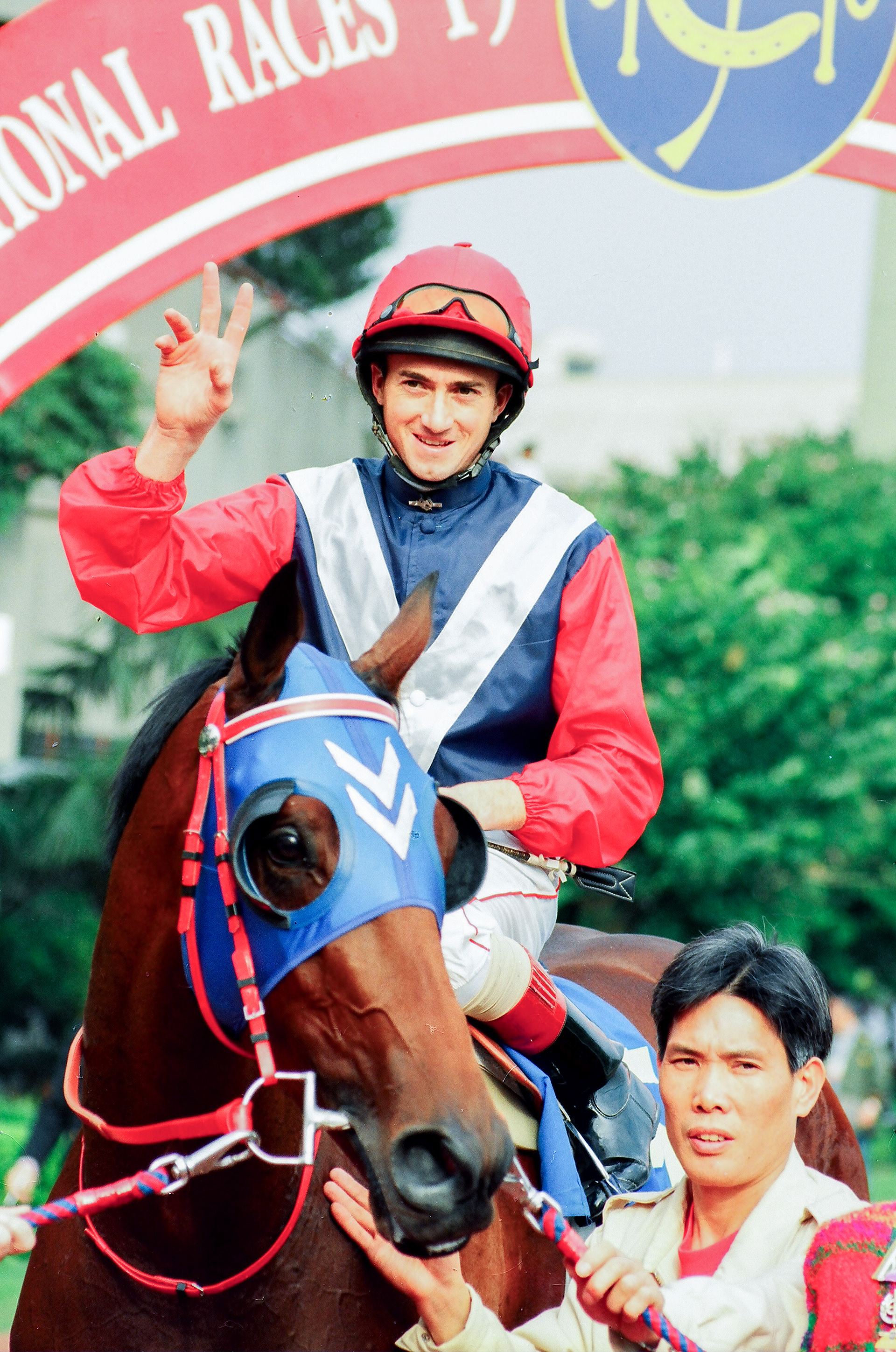  	 	BILLION WIN(D Whyte)必全勝(韋達)