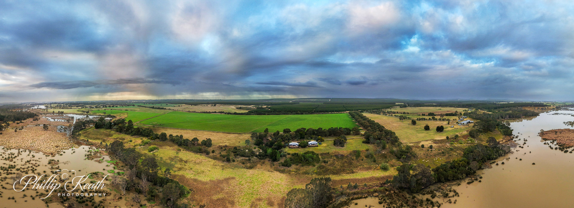Panorama of Frog Gully Image 1