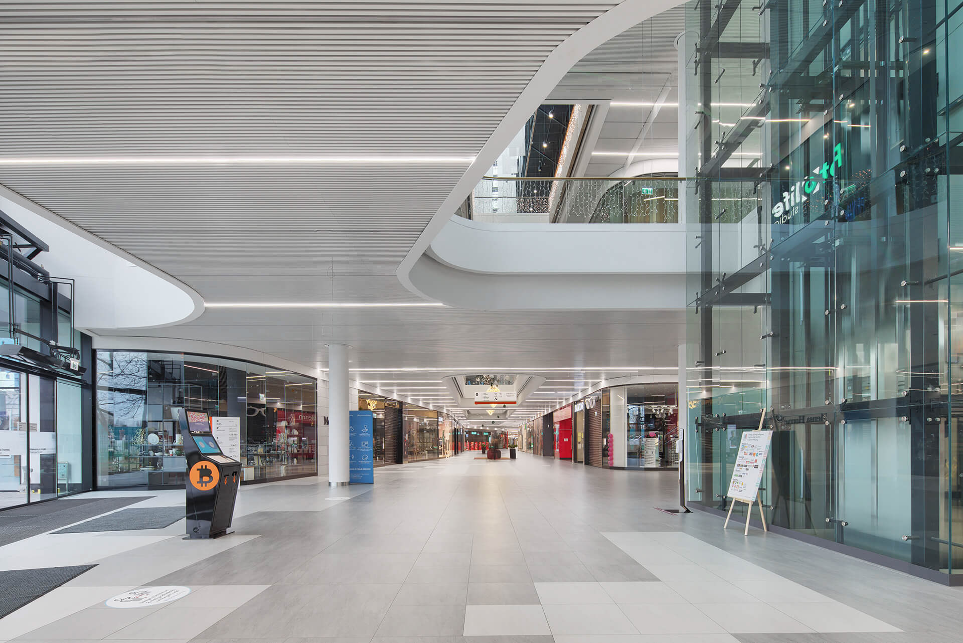 Fotograf wnętrz i architektury Tomasz Osiak - Galeria Młociny Warszawa