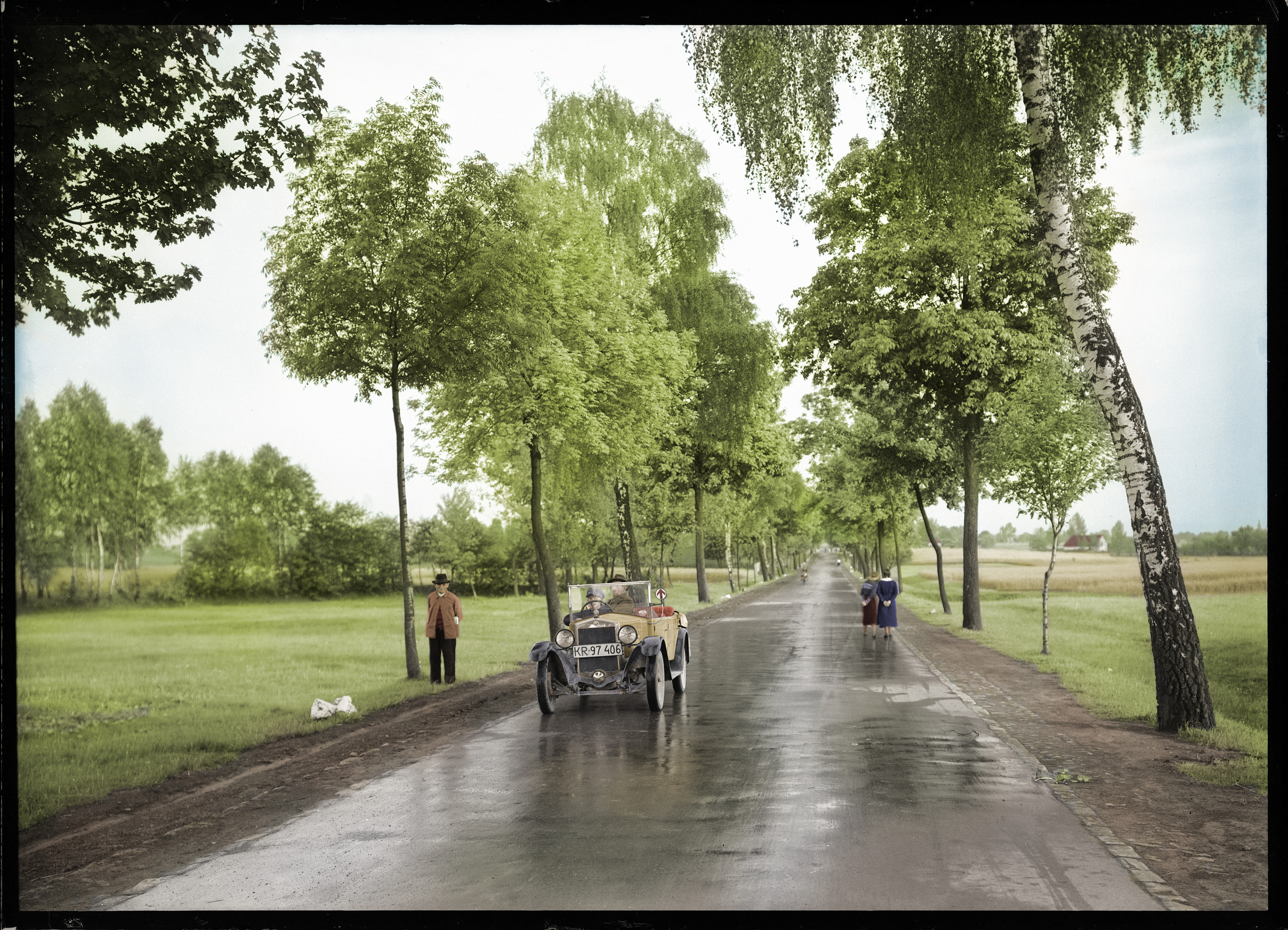 Droga w miejscowości Żabie. 1934 rok. Foto H. Poddębski