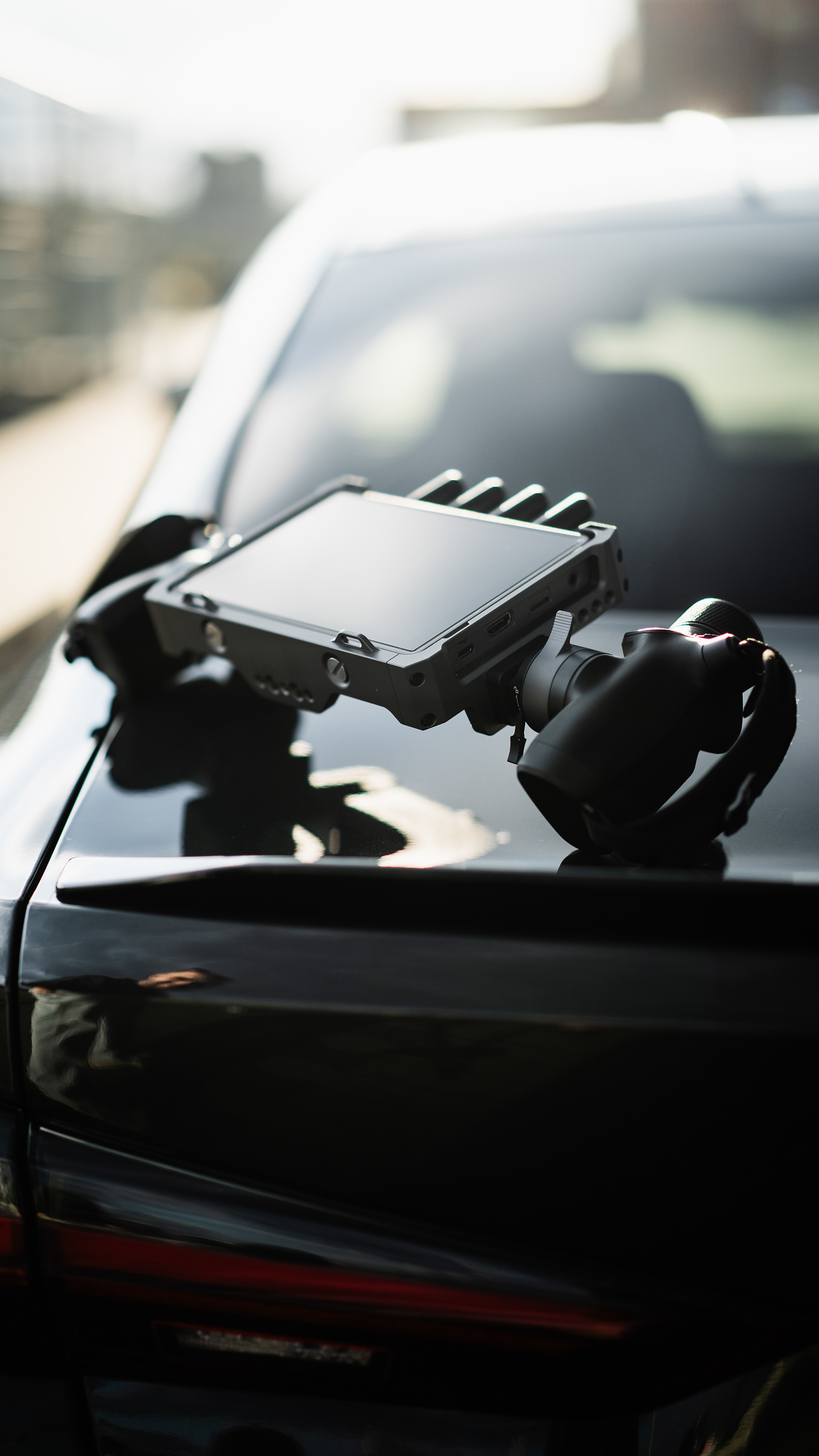 Monitor wizji bezprzewodowej do sterowania kamerą.