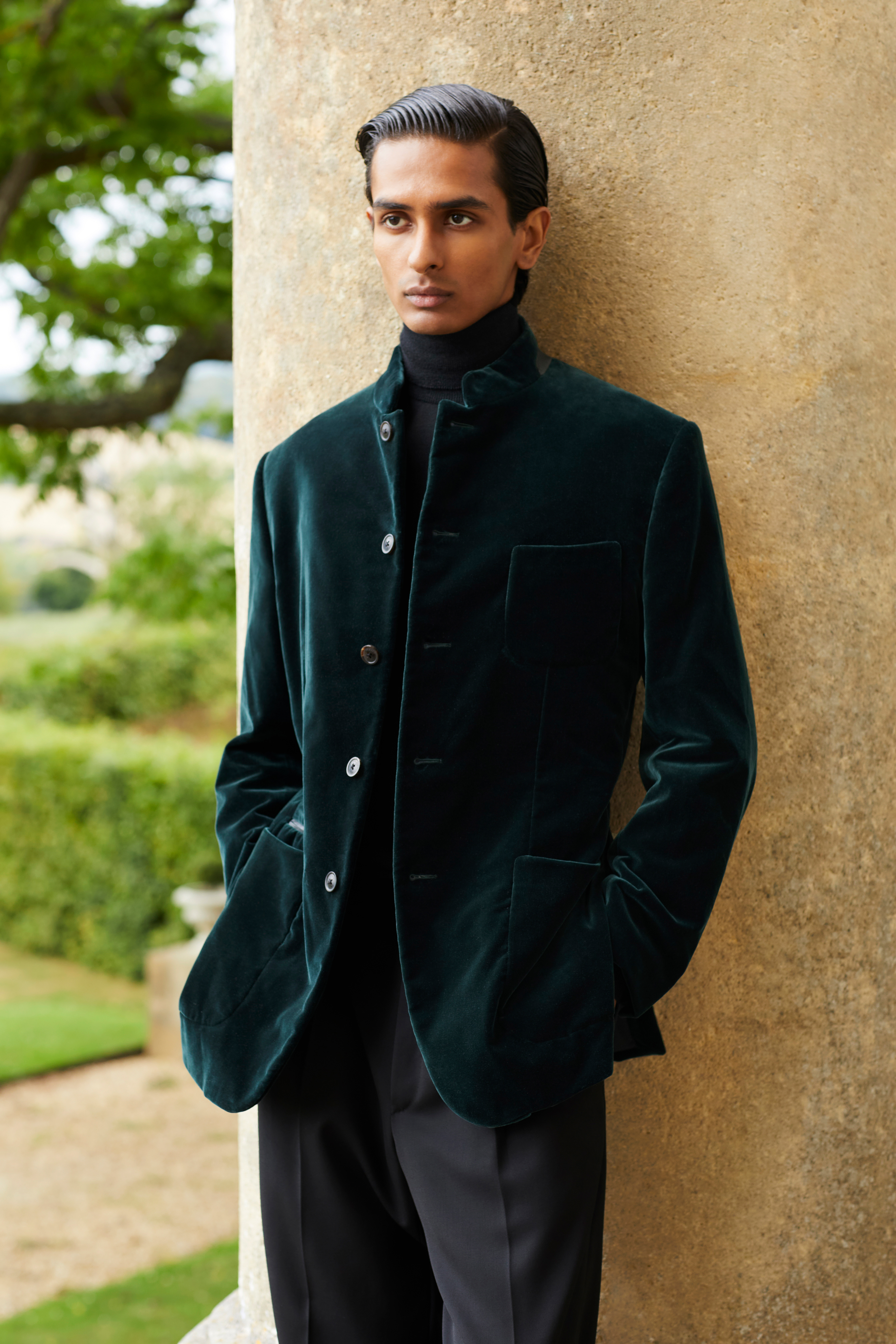 MR PORTER Capsule retouch, luxury fashion commercial retouching