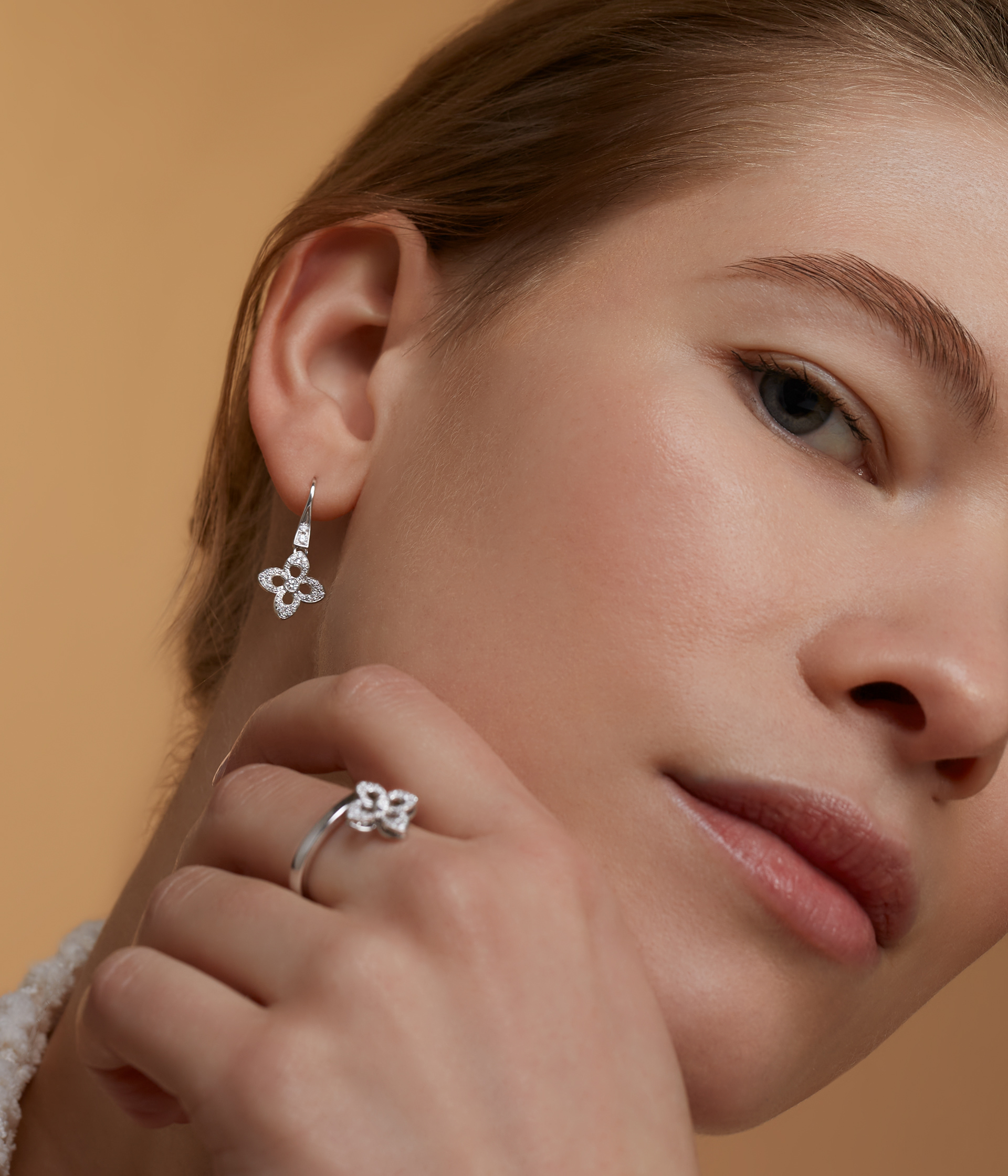 Martin & Co jewellery product retouch, jewelry commercial post-production
