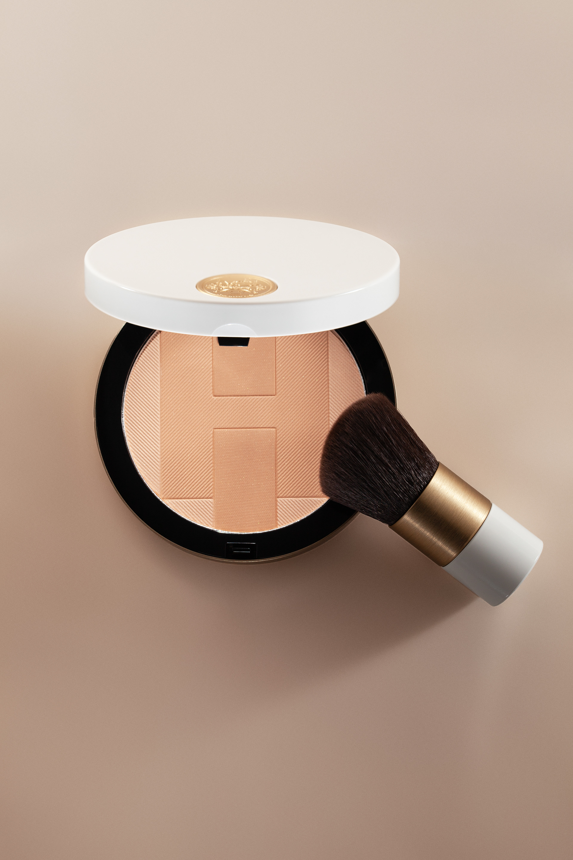 Hermes Beauty campaign retouch, high-end beauty luxury retouching