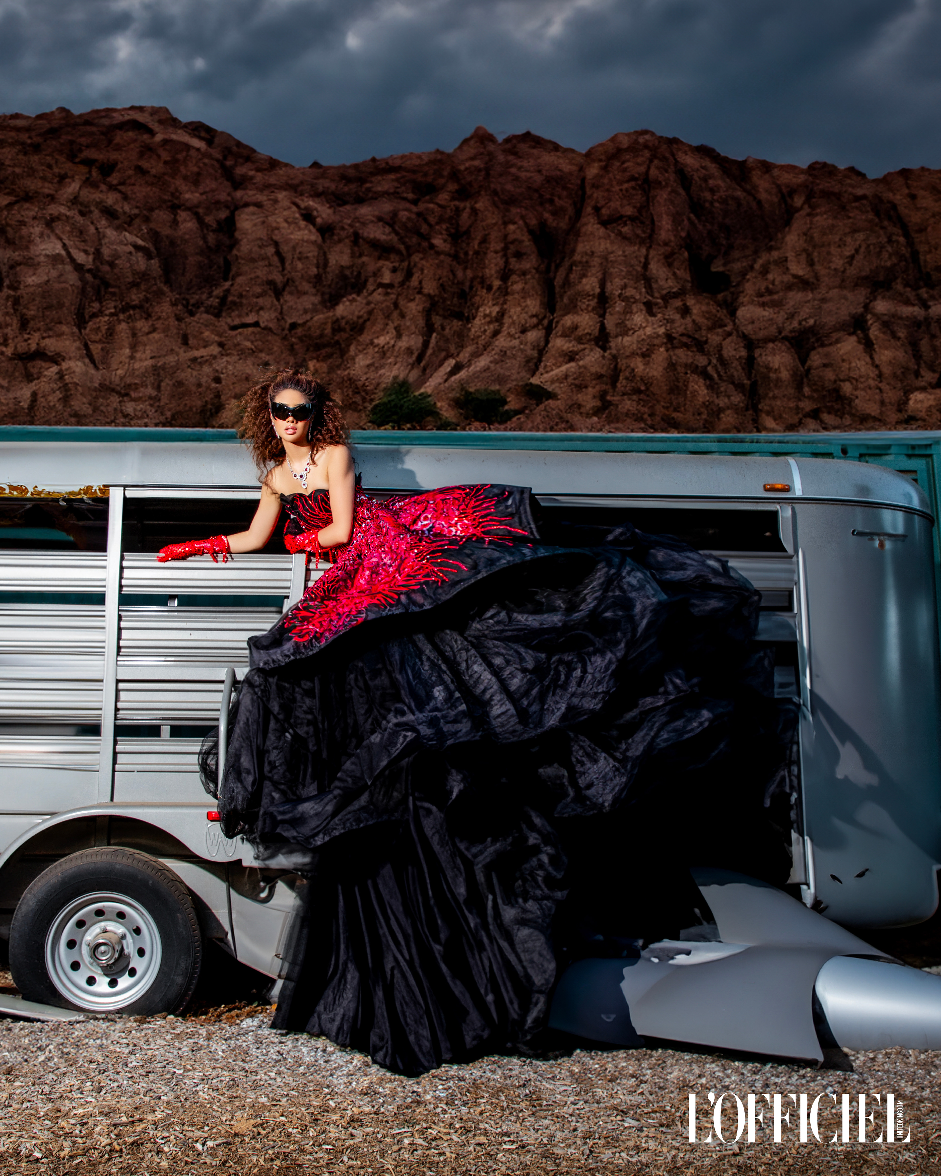 L'Officiel UK - Tiffany Chang editorial retouching, artistic fashion color grading and post production
