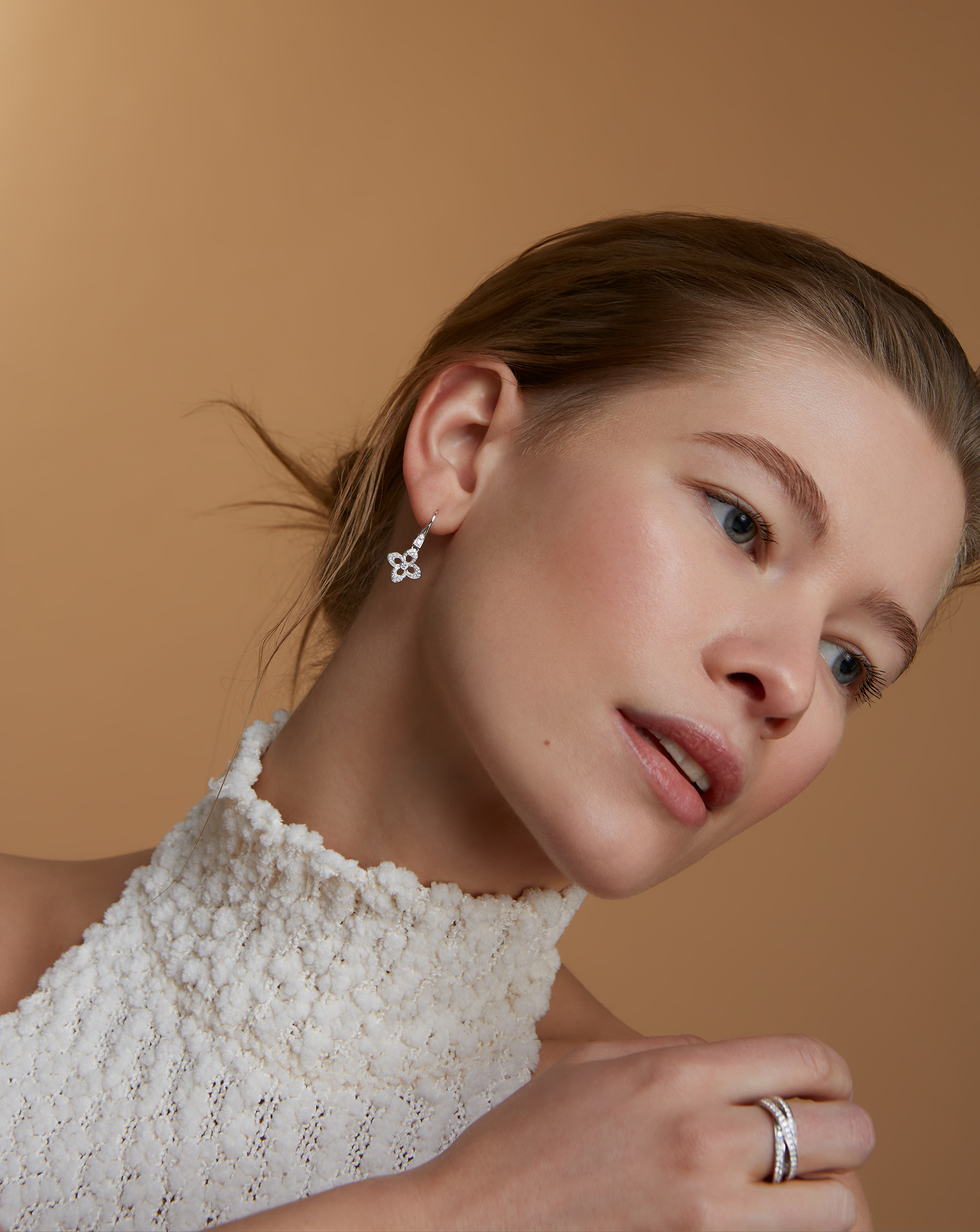Martin & Co jewellery product retouch, jewelry commercial post-production
